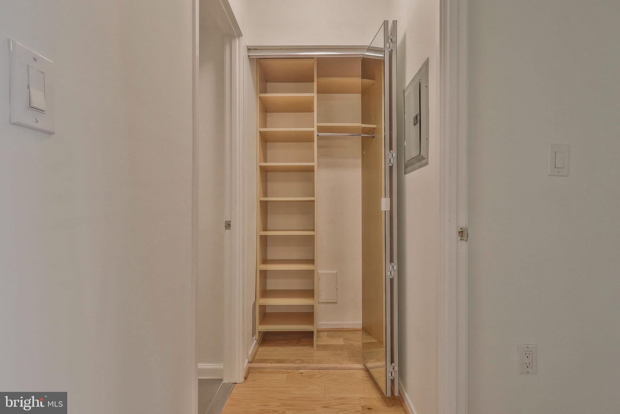 2320 Wisconsin Ave NW #208