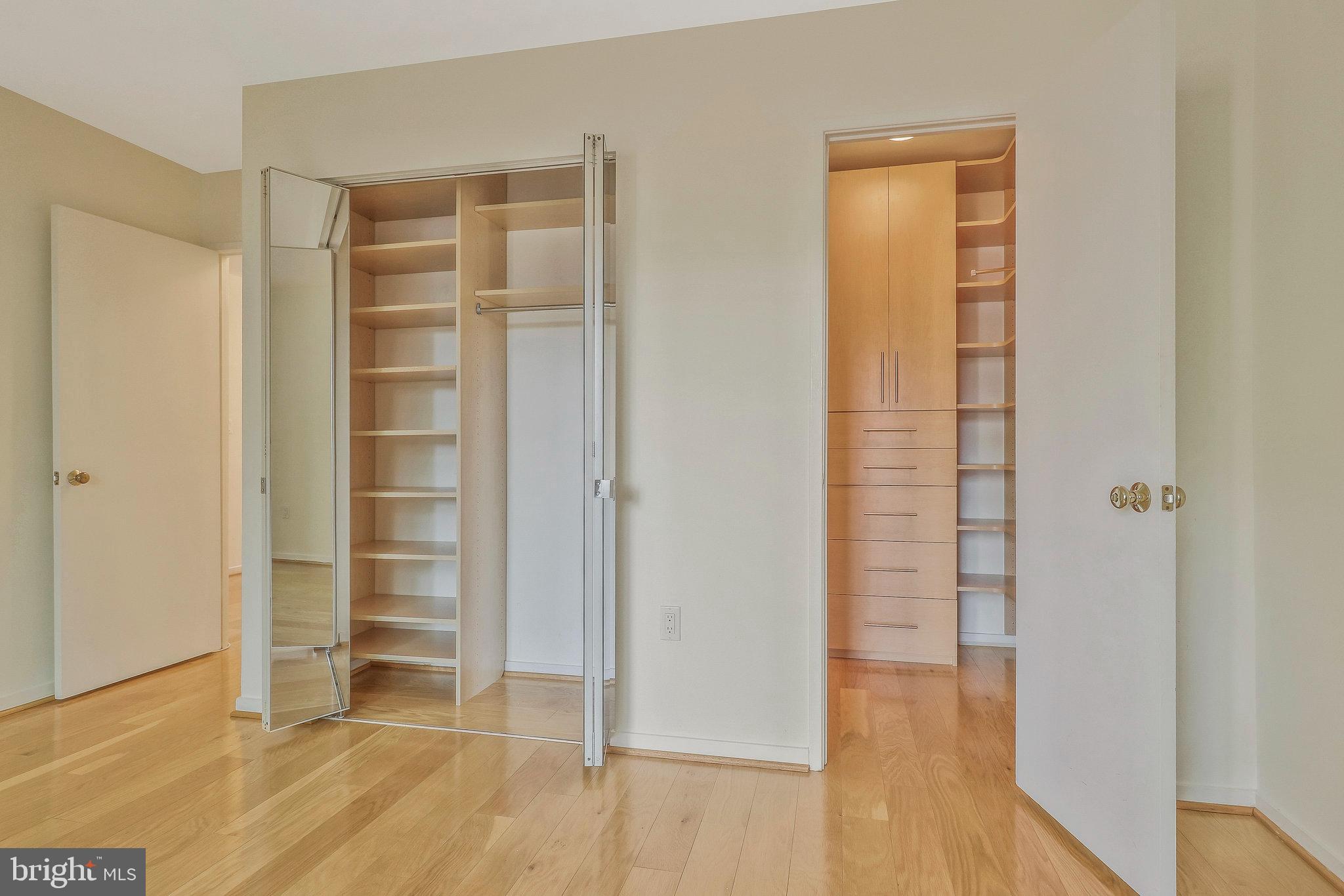 2320 Wisconsin Ave NW #208