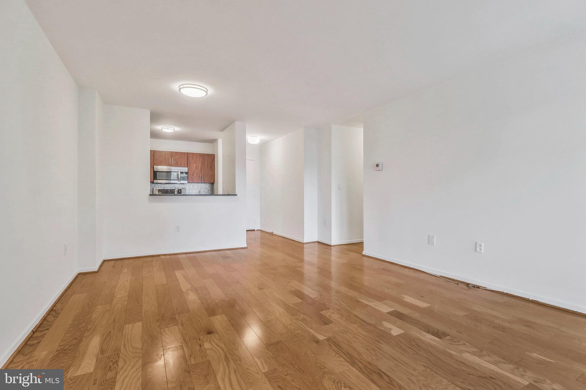 2320 Wisconsin Ave NW #208