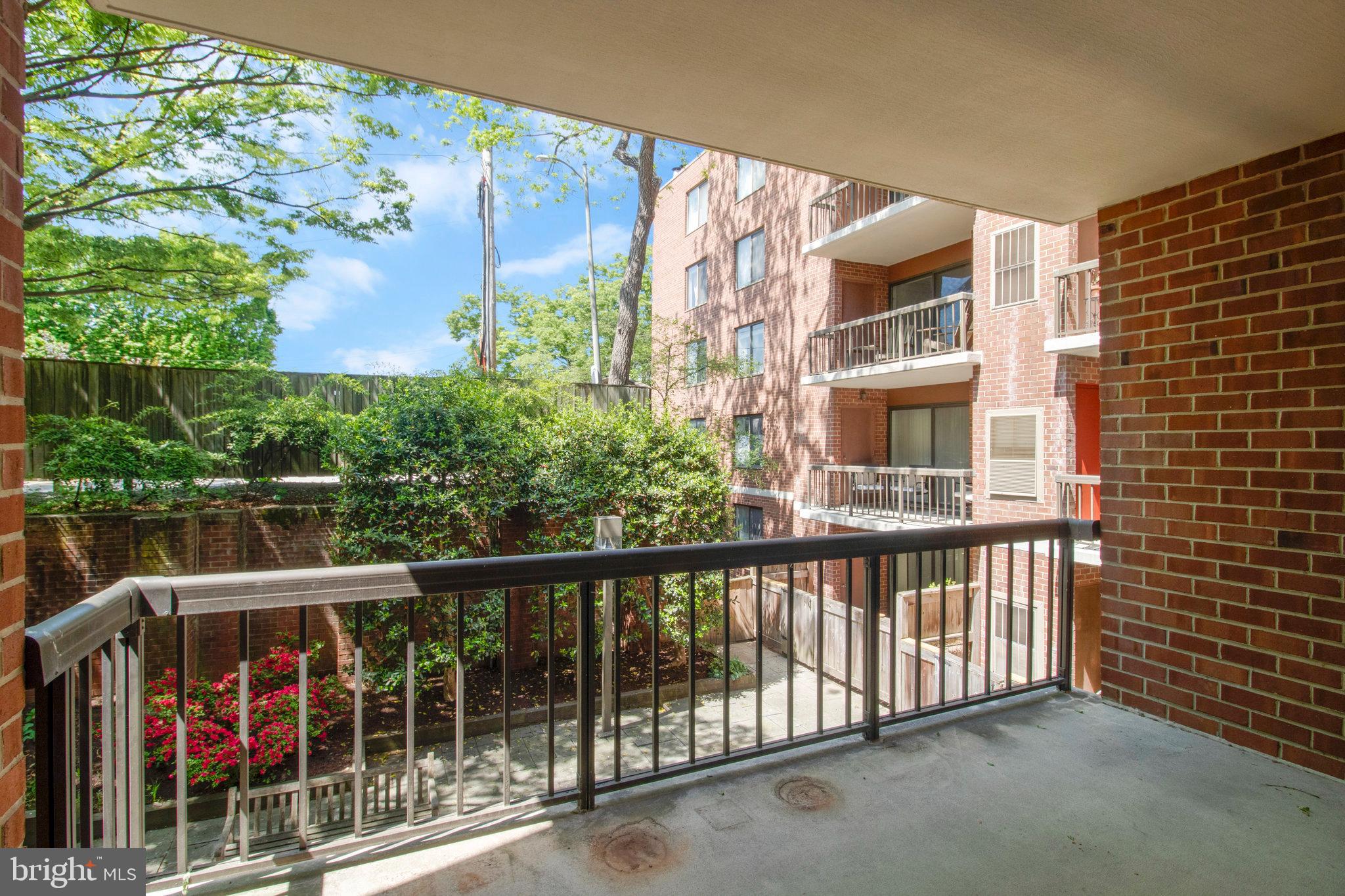 2320 Wisconsin Ave NW #208