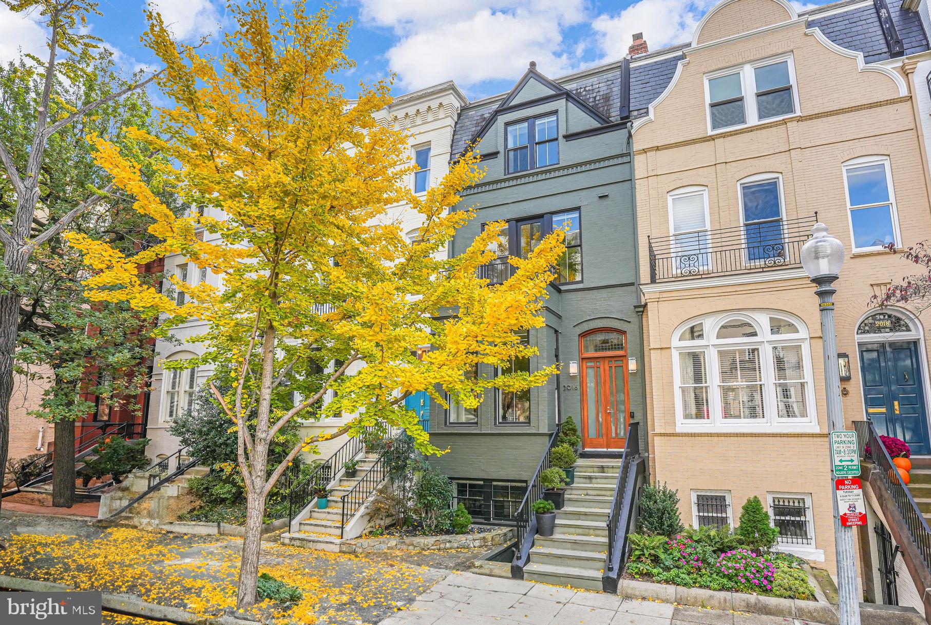 2016 HILLYER PL NW