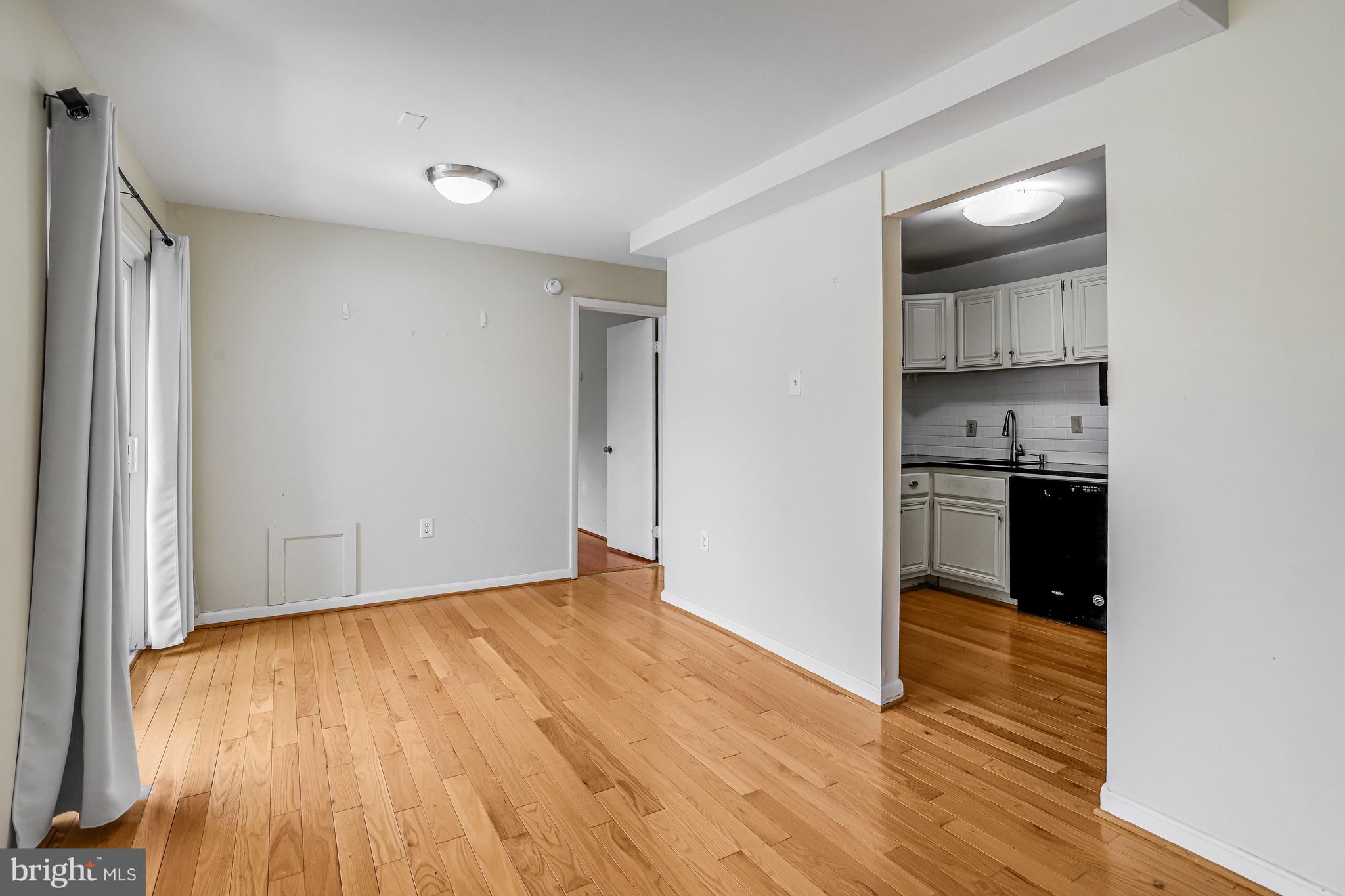 4555 MACARTHUR BOULEVARD NW 103