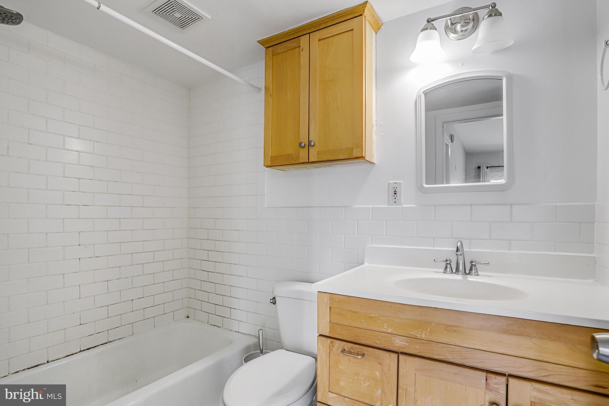 4555 MACARTHUR BOULEVARD NW 103