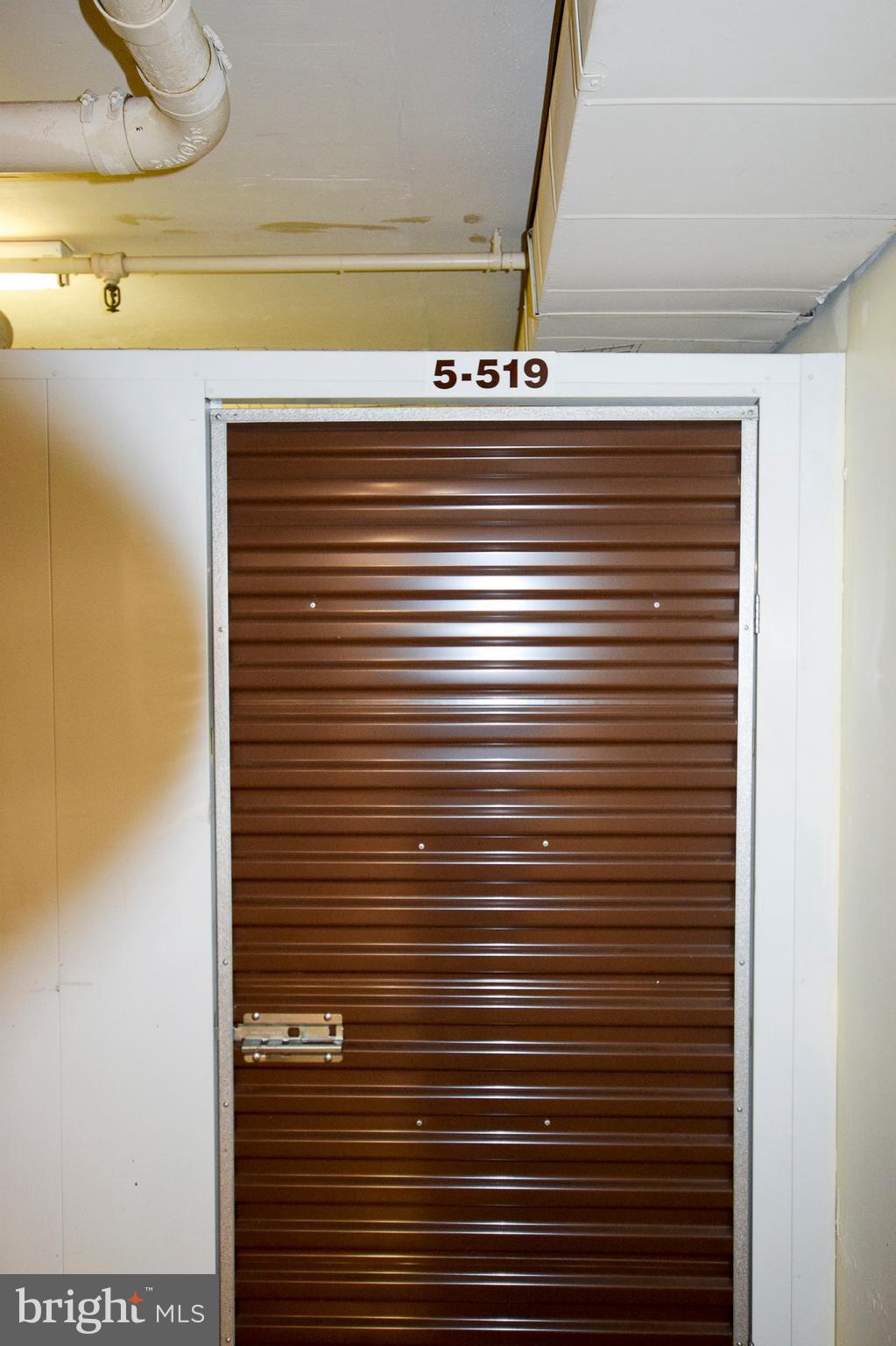 10101 GROSVENOR PLACE 815