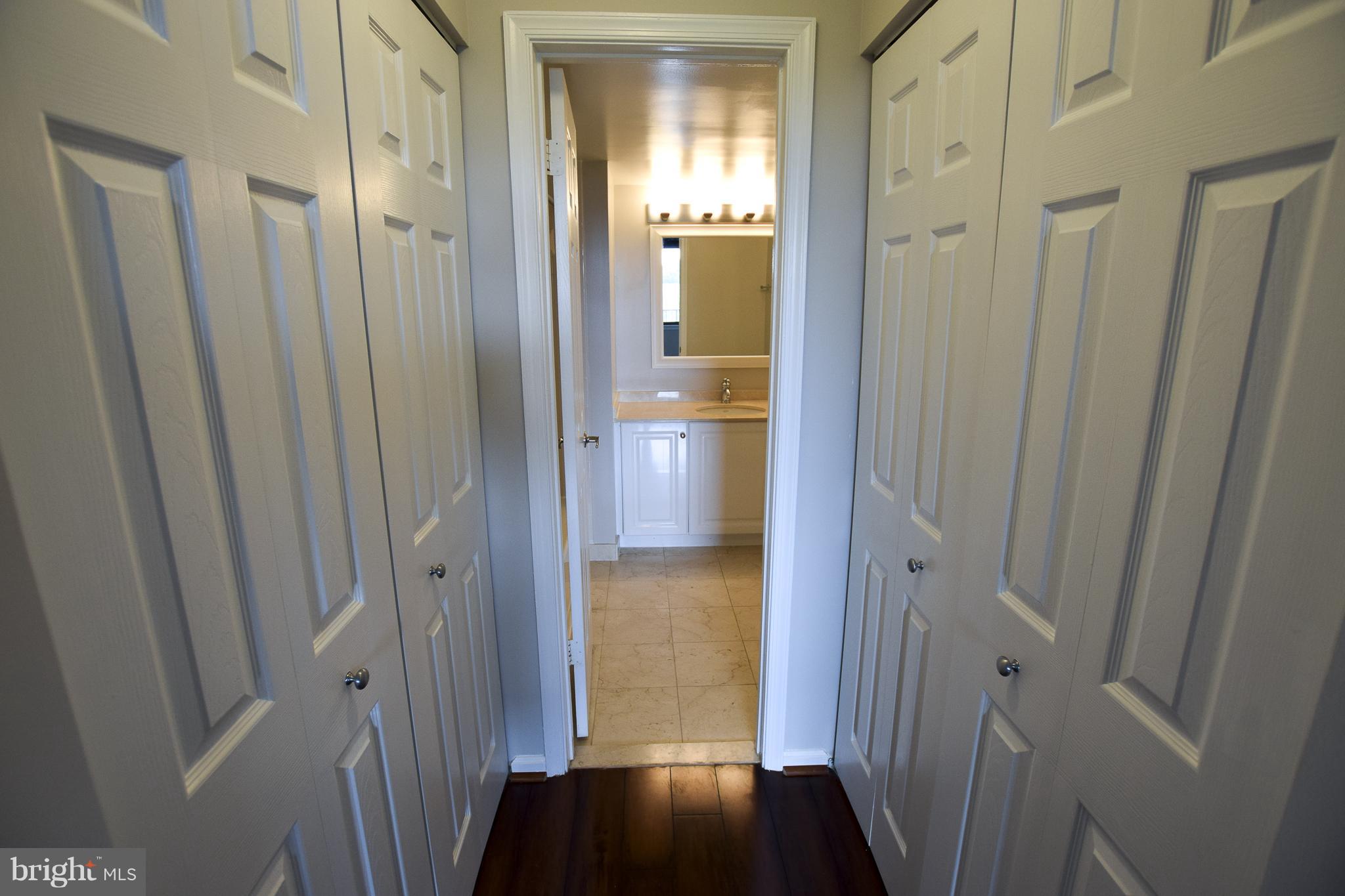 10101 GROSVENOR PLACE 815