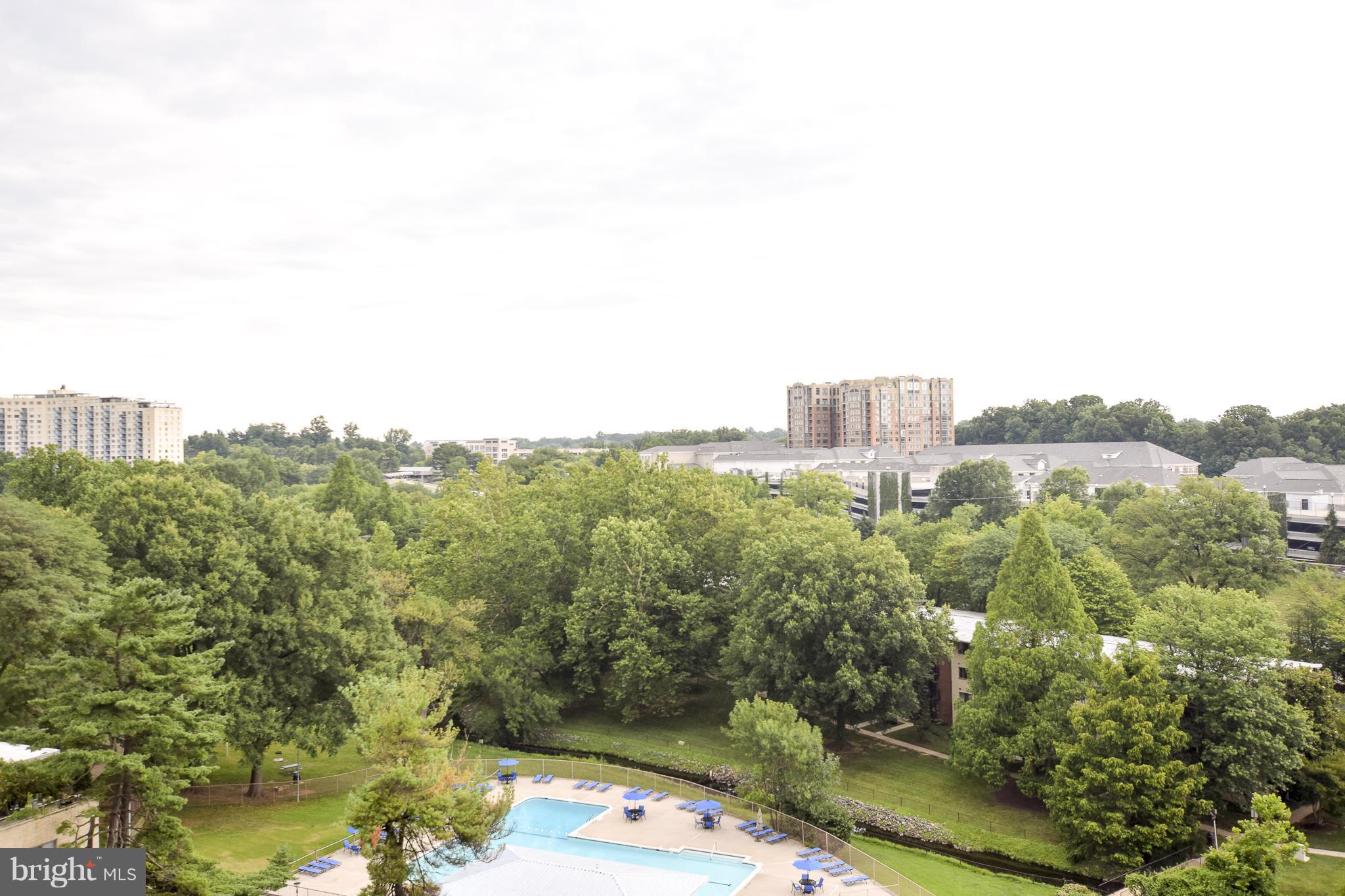 10101 GROSVENOR PLACE 815