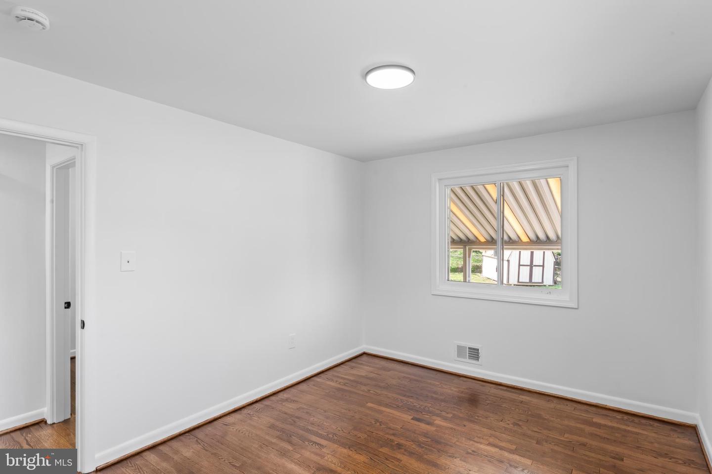 2521 Fairhill Dr
