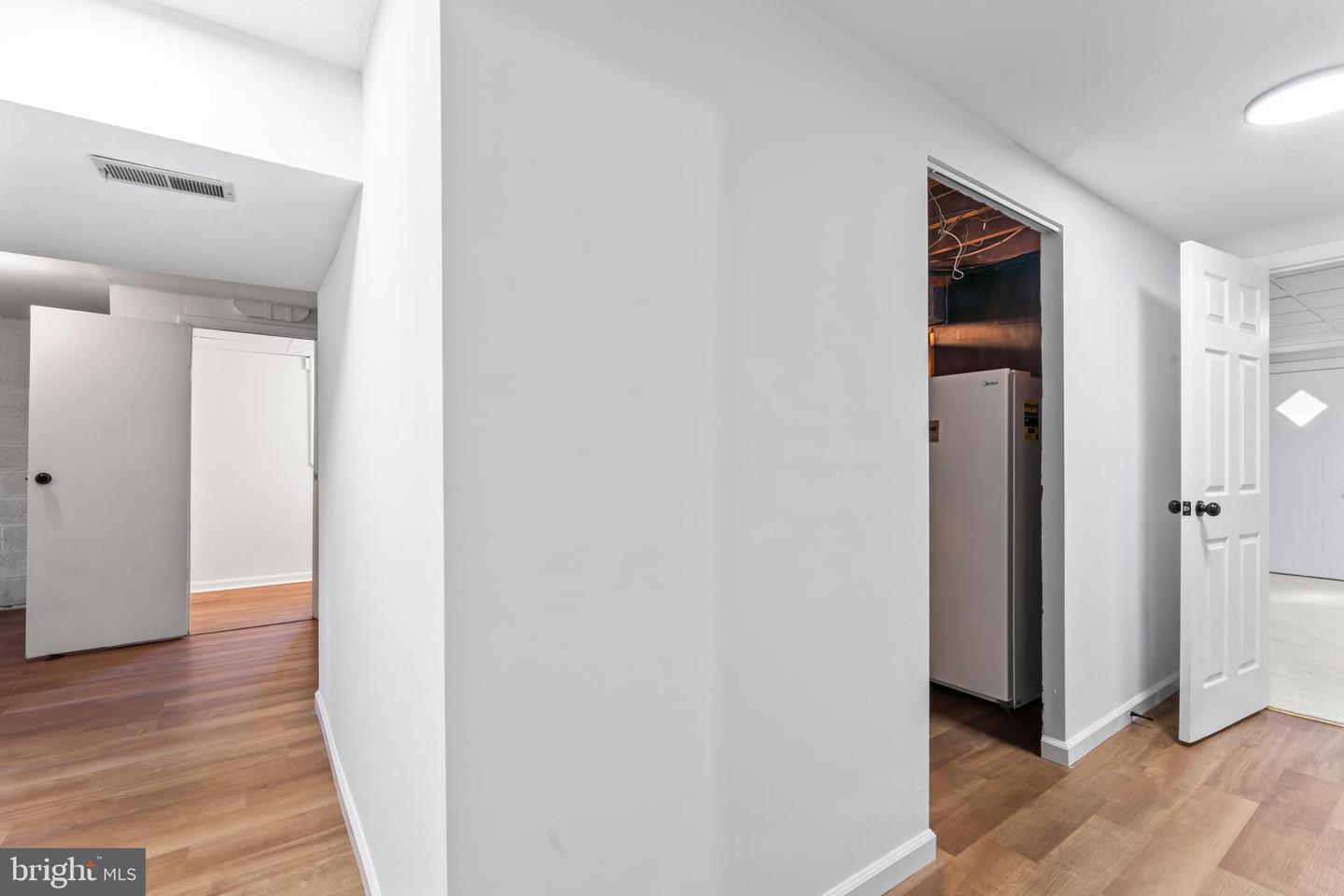 2521 Fairhill Dr