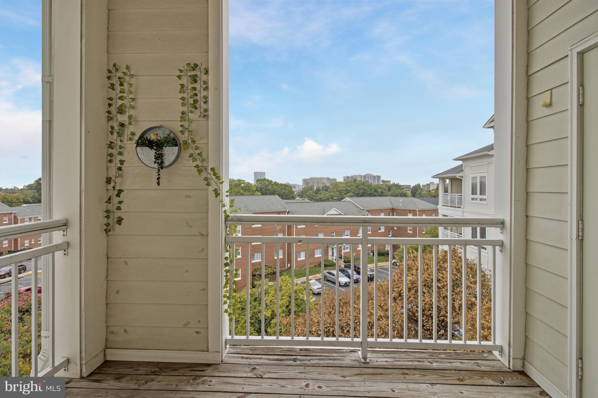 801 S GREENBRIER STREET 412