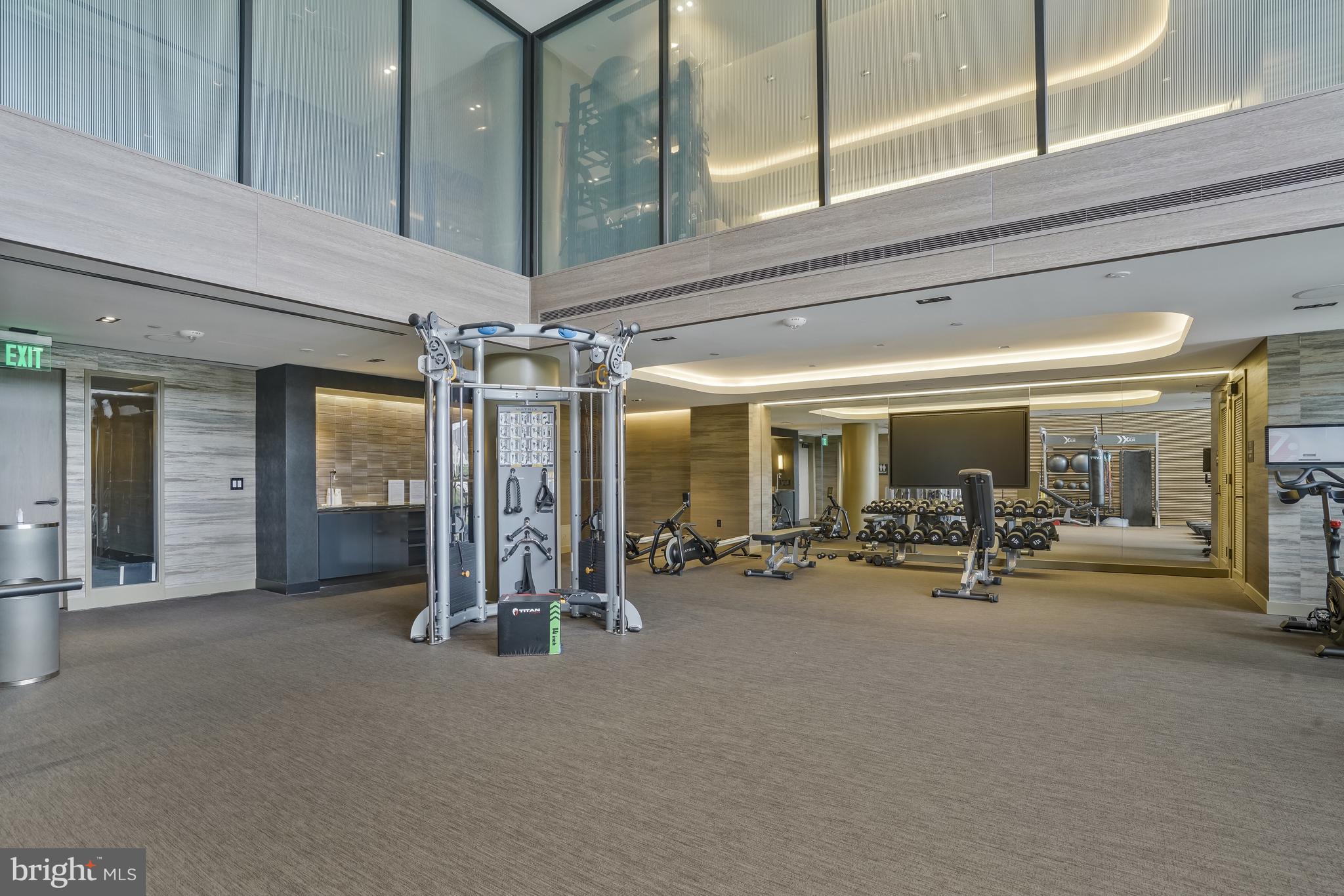 1781 N PIERCE STREET 1404