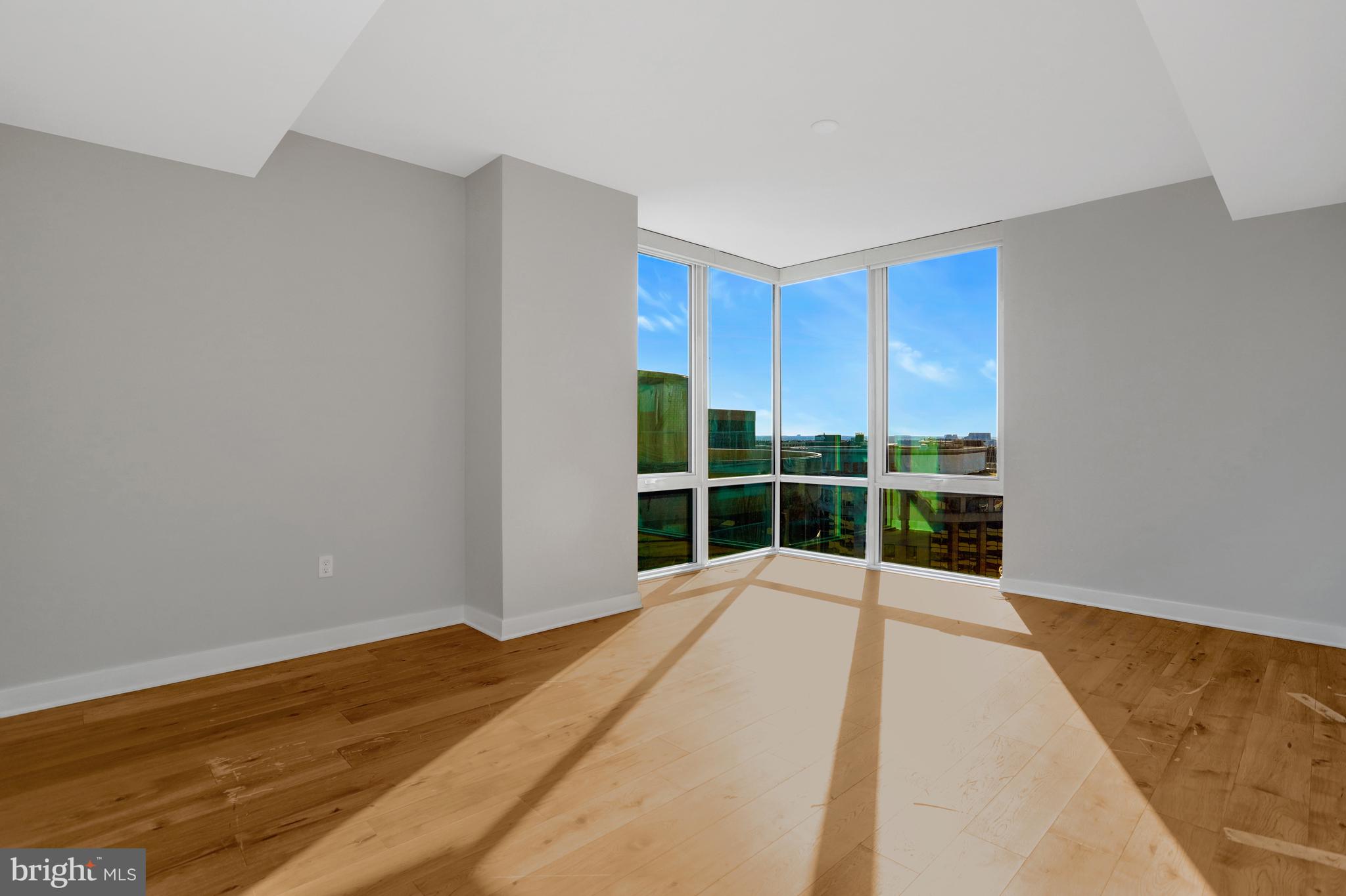 1781 N PIERCE STREET 1404