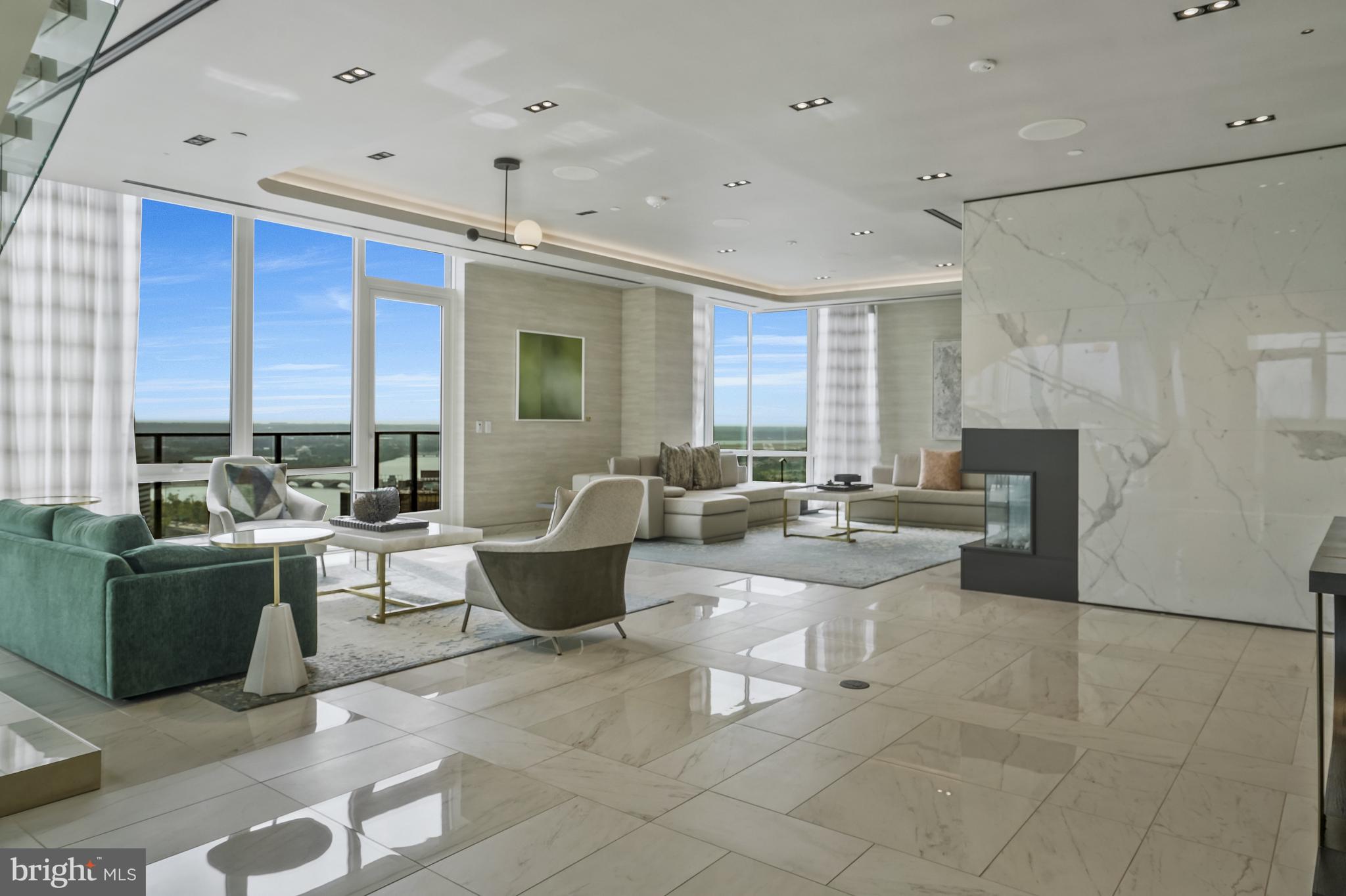 1781 N PIERCE STREET 1404