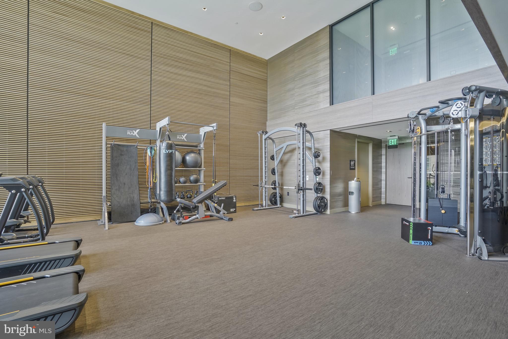 1781 N PIERCE STREET 1404