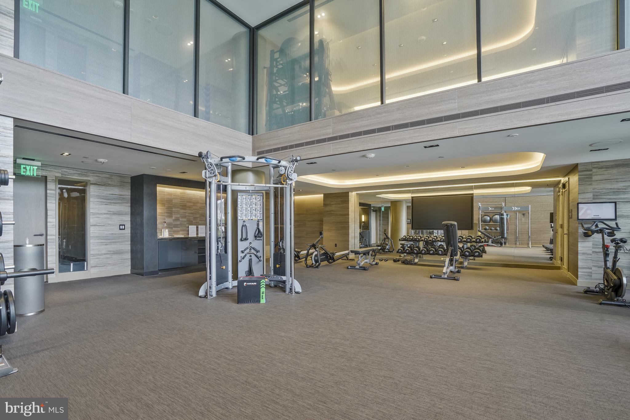 1781 N PIERCE STREET 1404