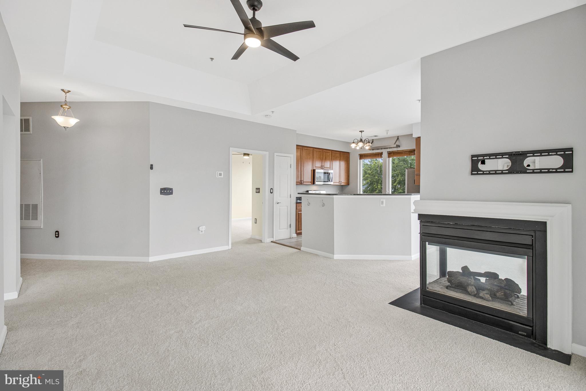 801 S GREENBRIER STREET 412