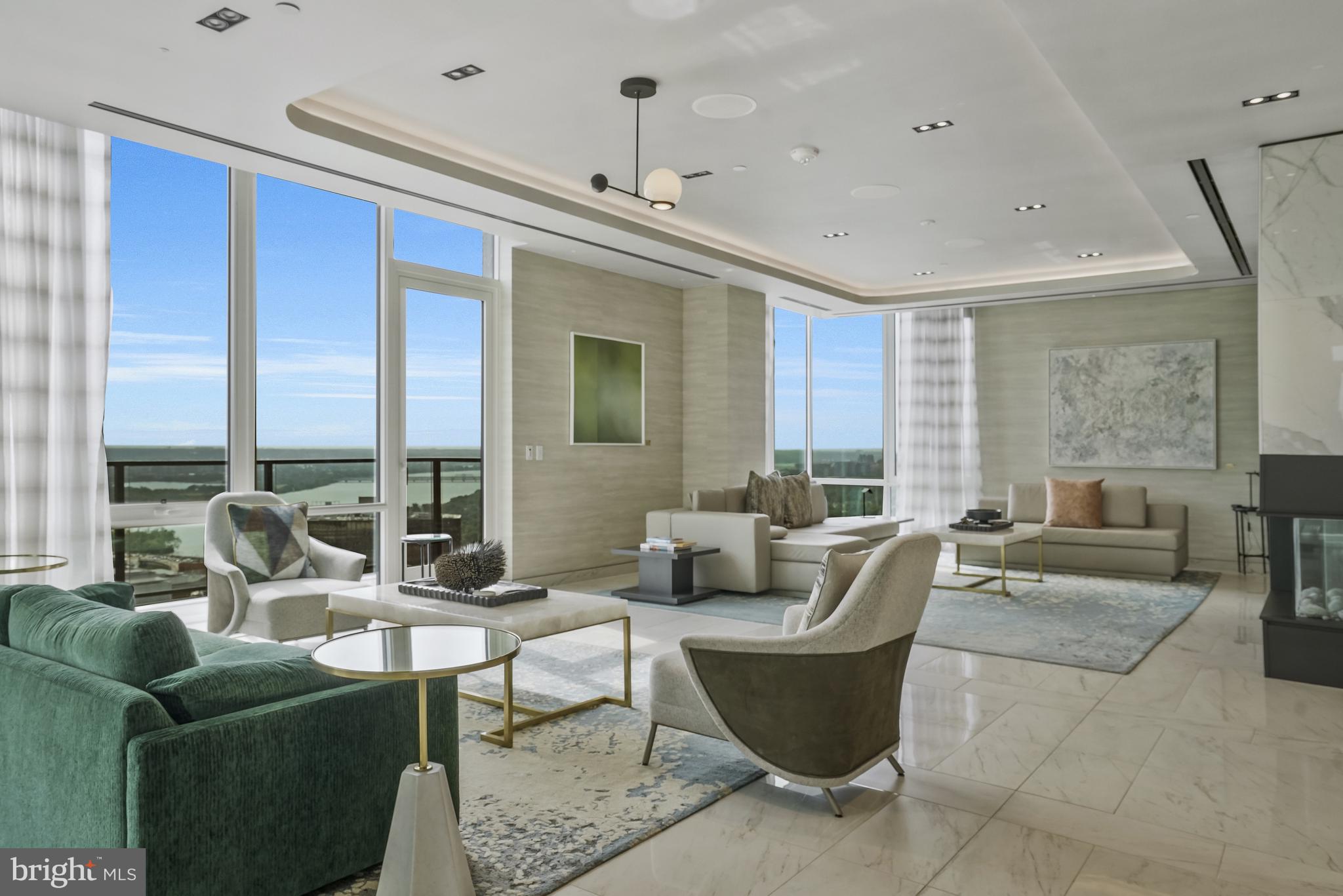 1781 N PIERCE STREET 1404