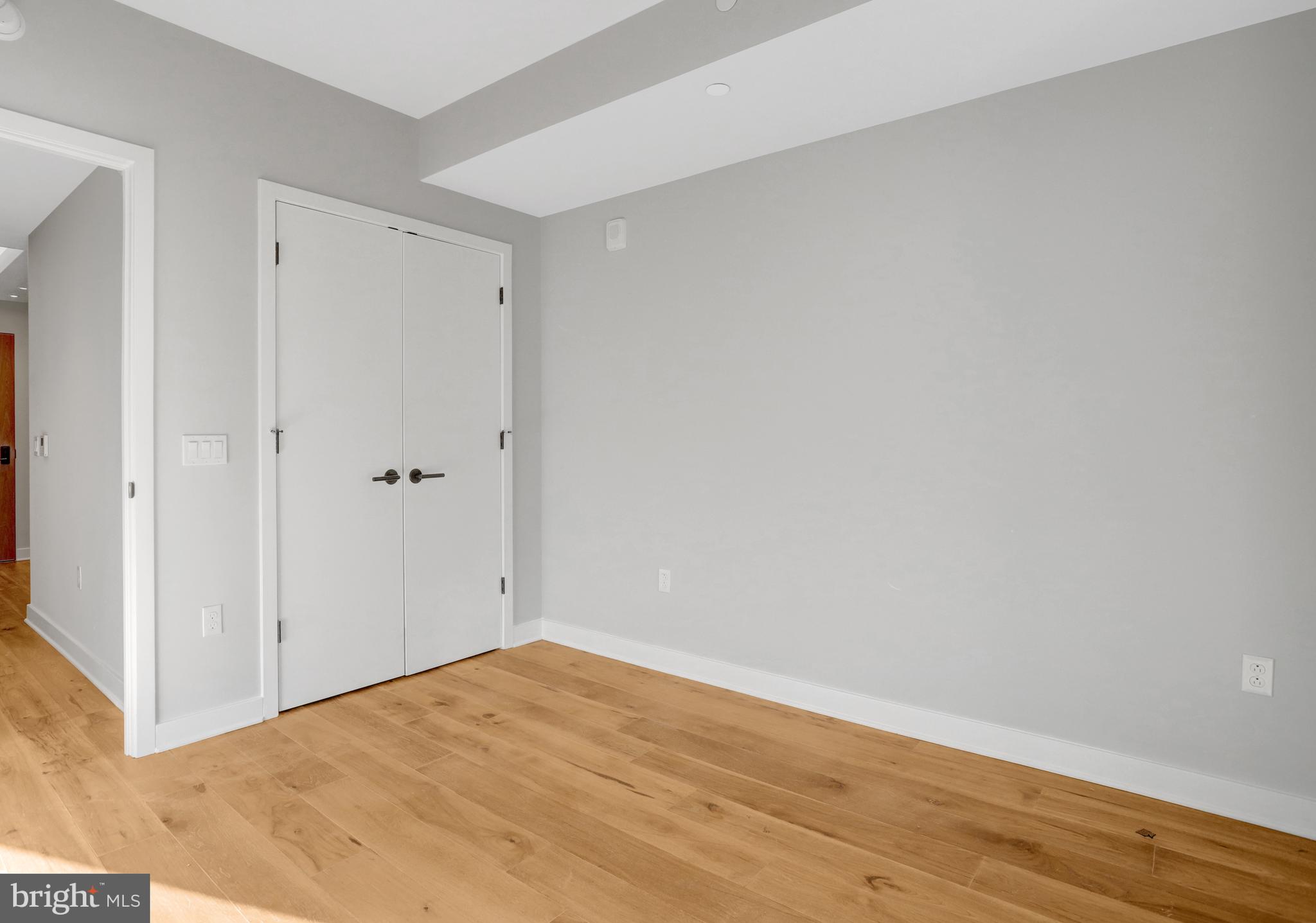 1781 N PIERCE STREET 1404