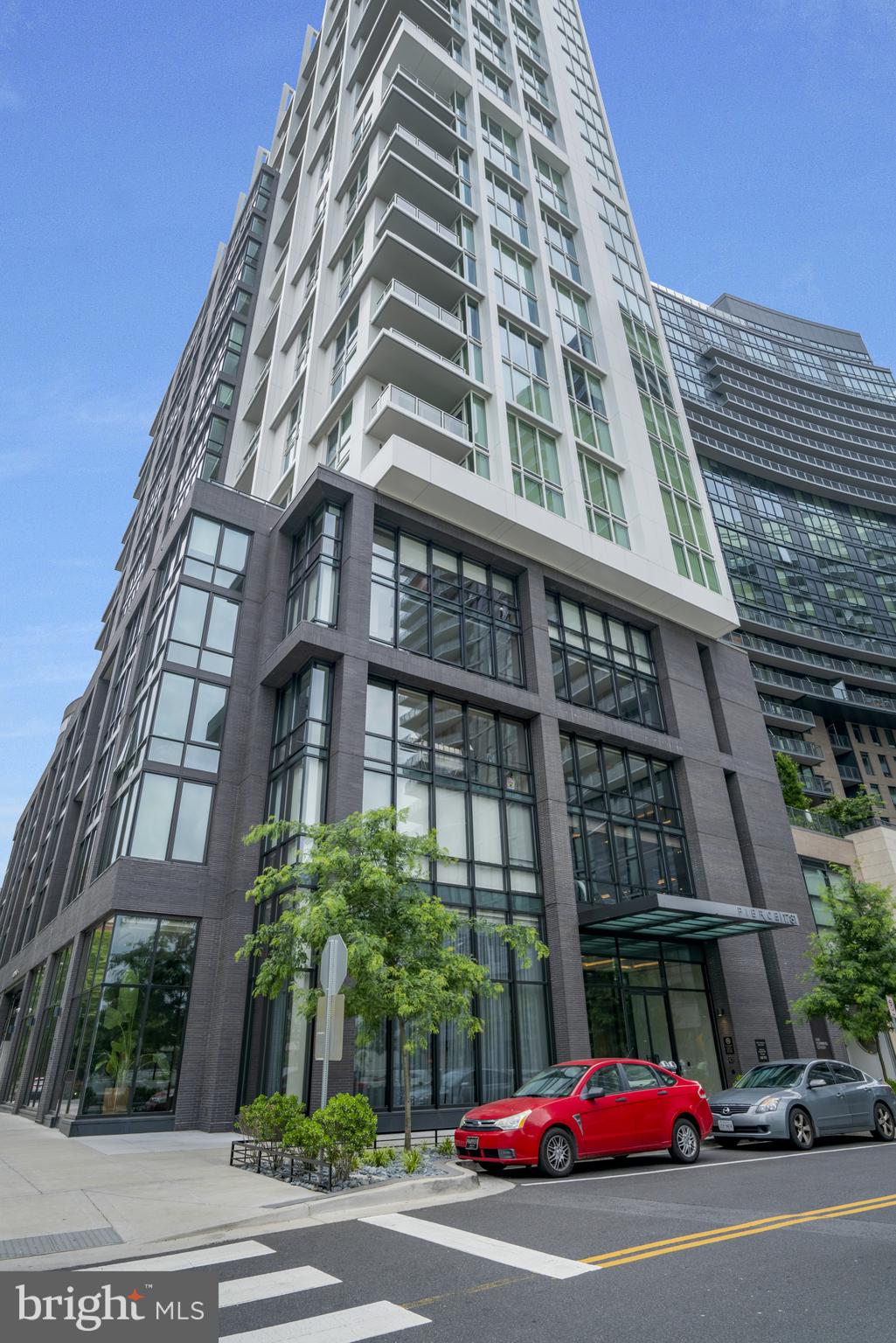 1781 N PIERCE STREET 1404