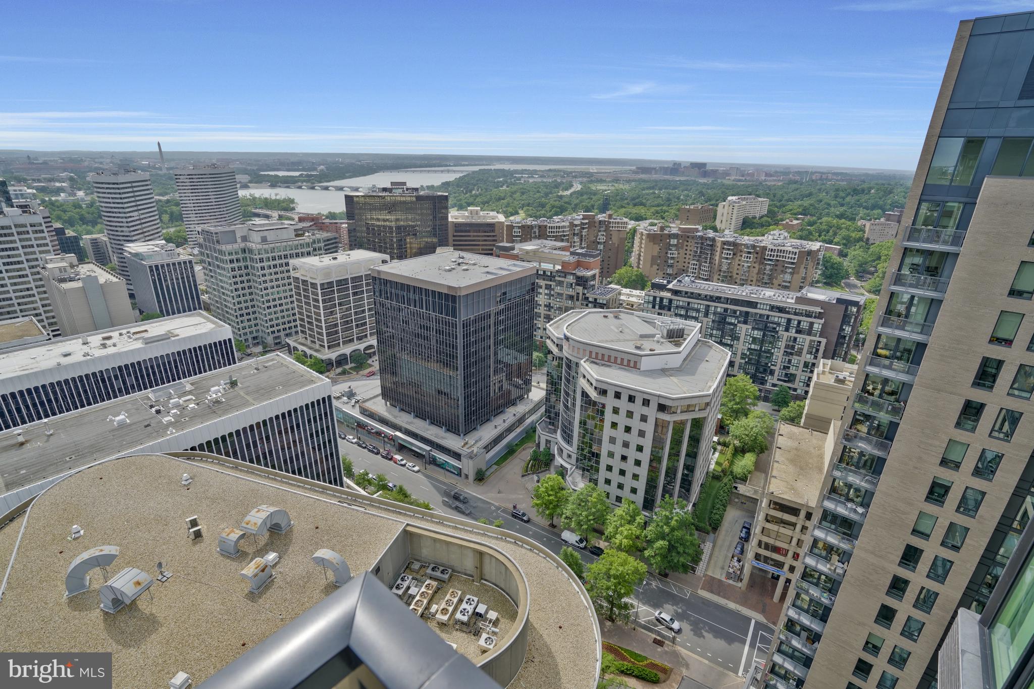 1781 N PIERCE STREET 1404