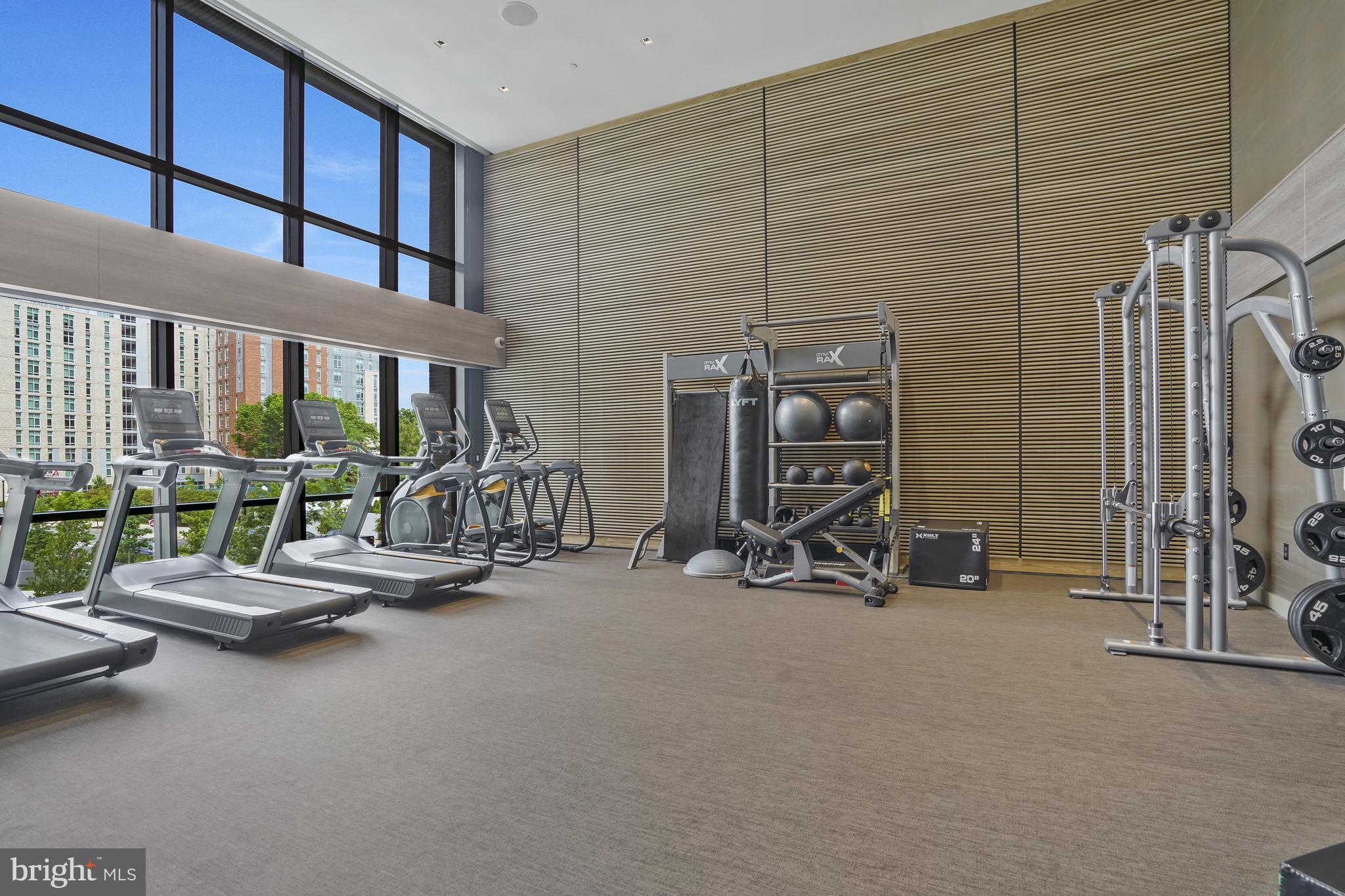 1781 N PIERCE STREET 1404