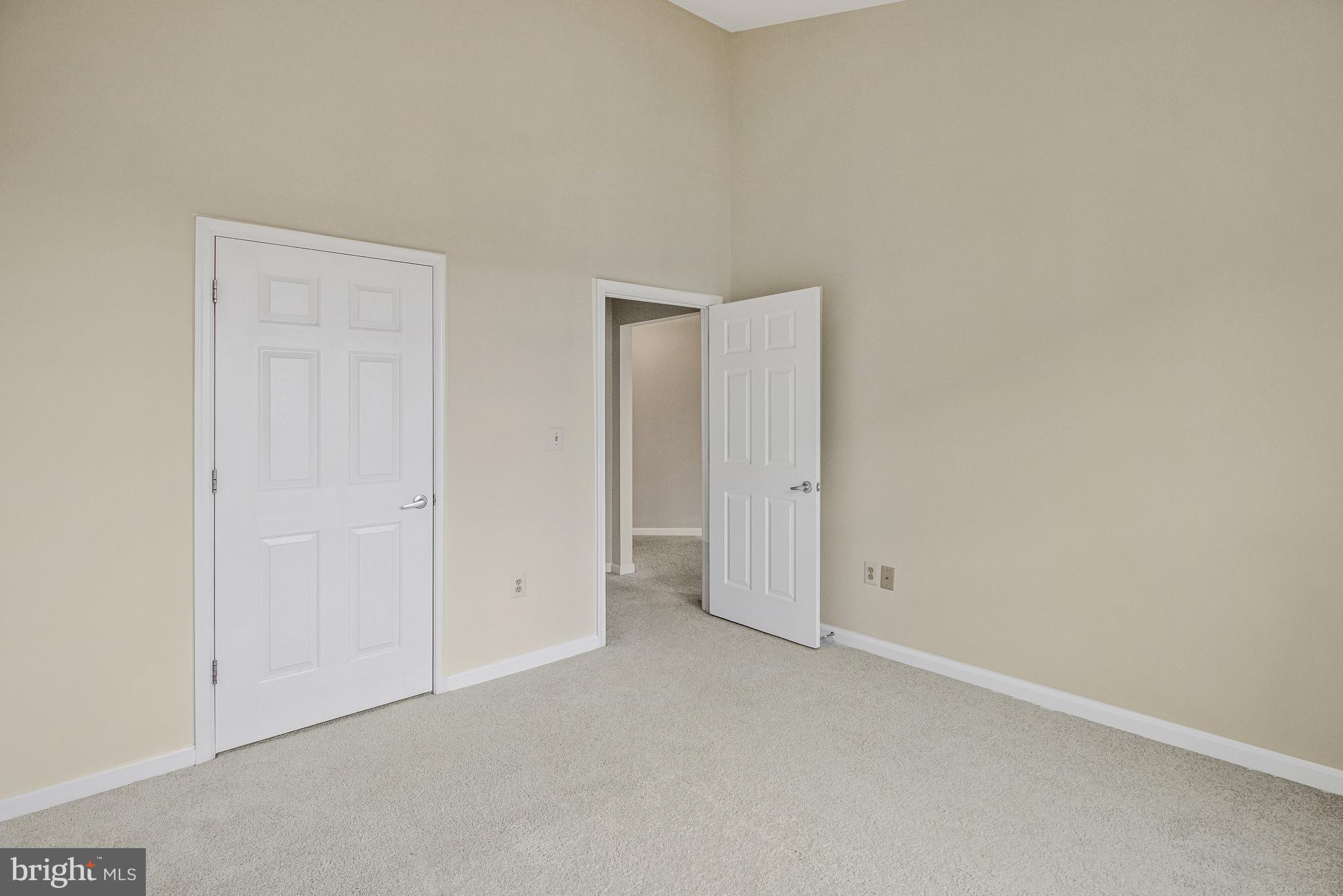 801 S GREENBRIER STREET 412