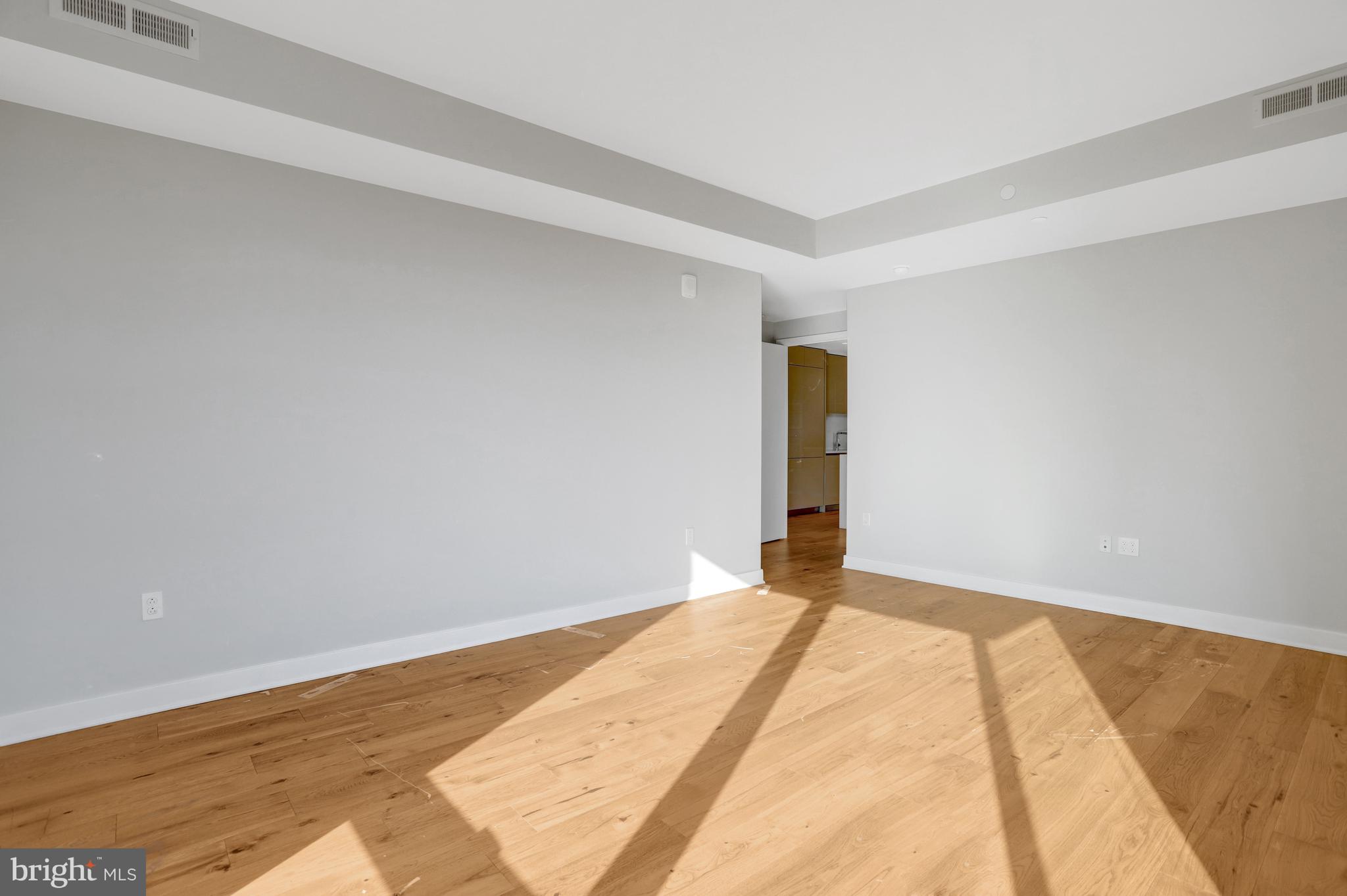 1781 N PIERCE STREET 1404