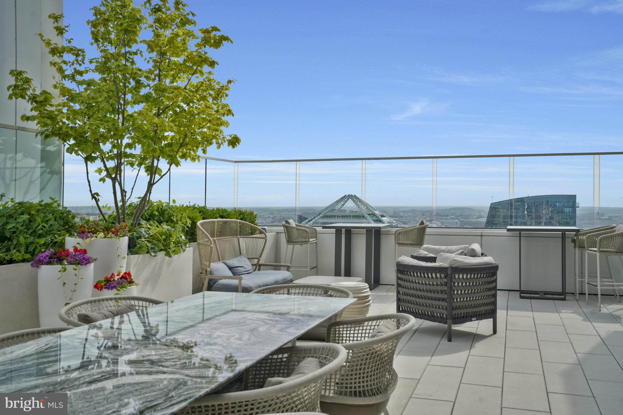 1781 N PIERCE STREET 1404