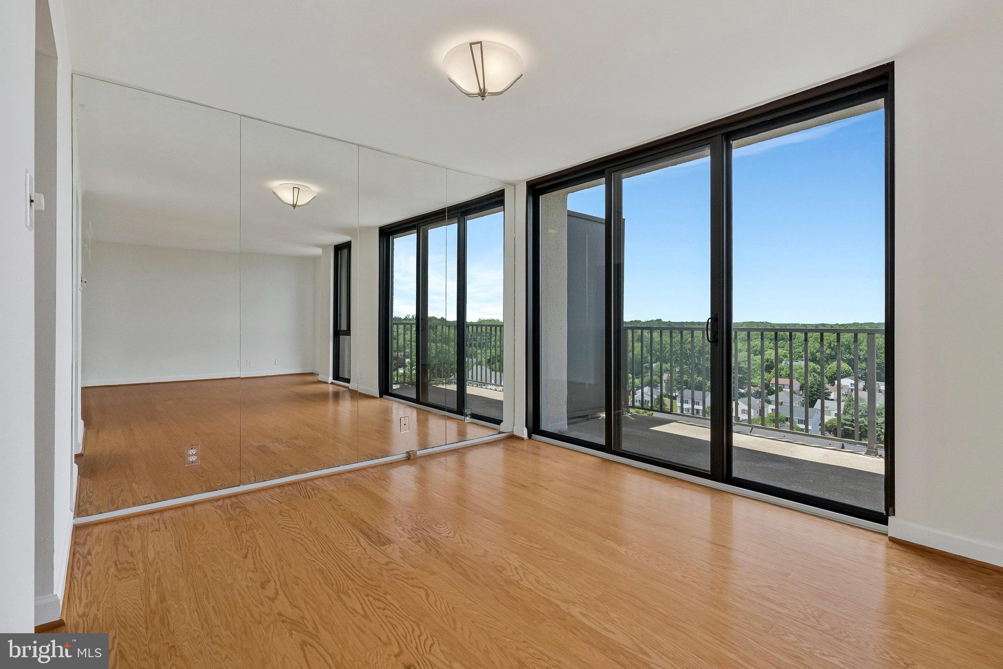 6800 Fleetwood Rd #1219