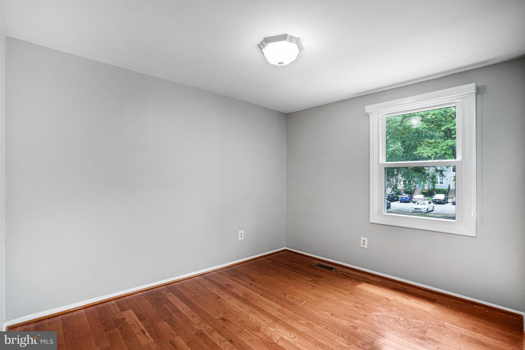 5376 HARBOR COURT DR