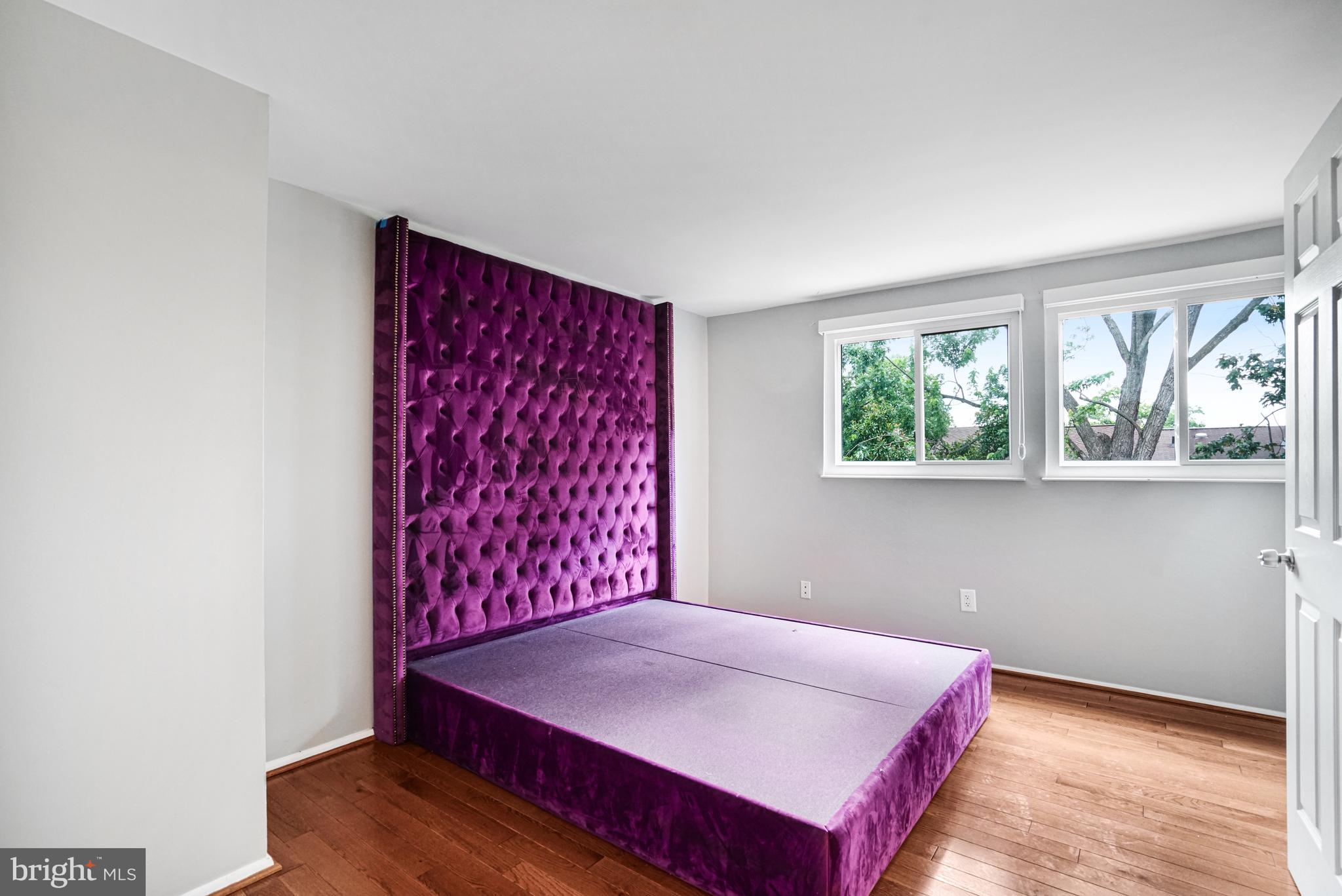 5376 HARBOR COURT DR