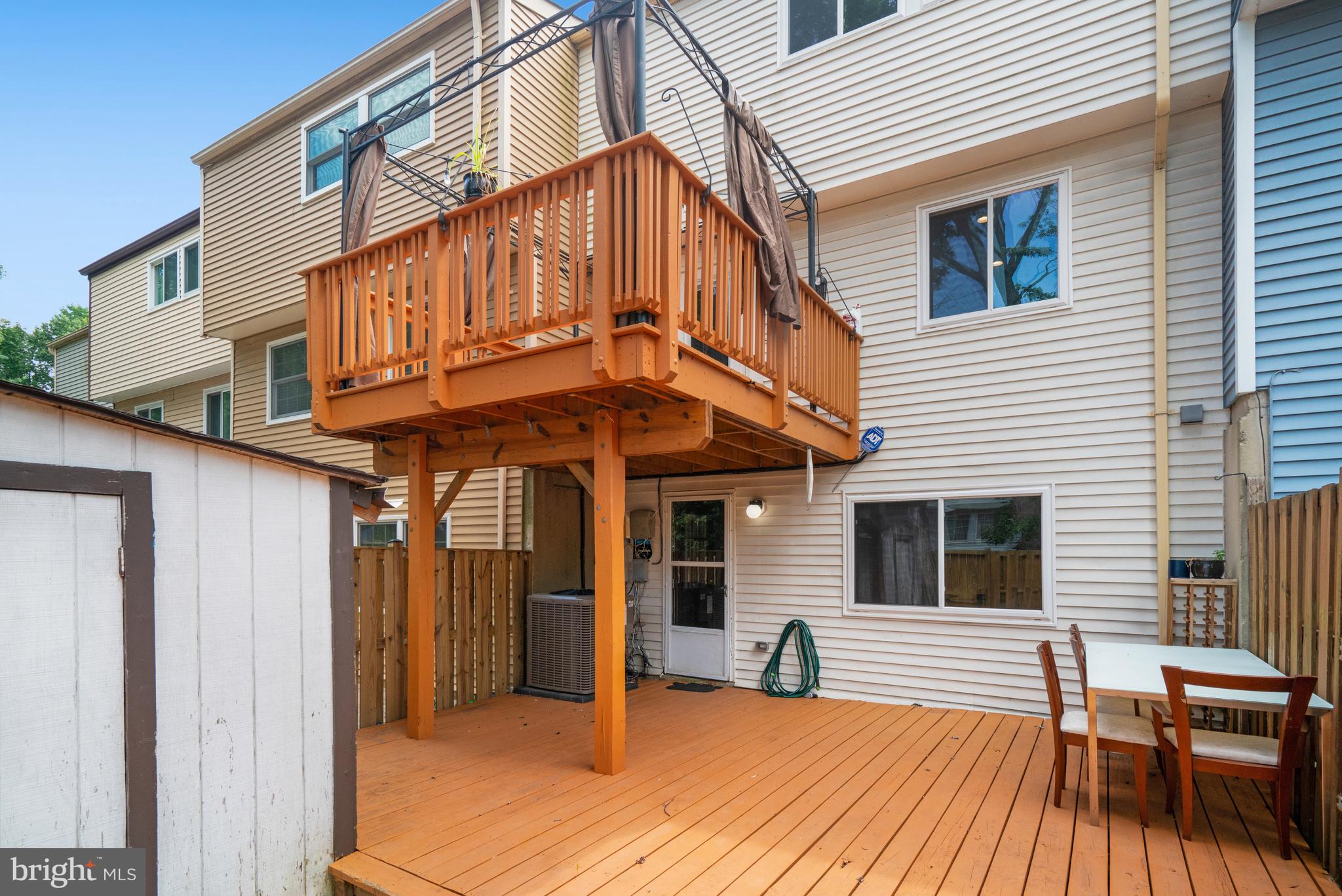 5376 HARBOR COURT DR