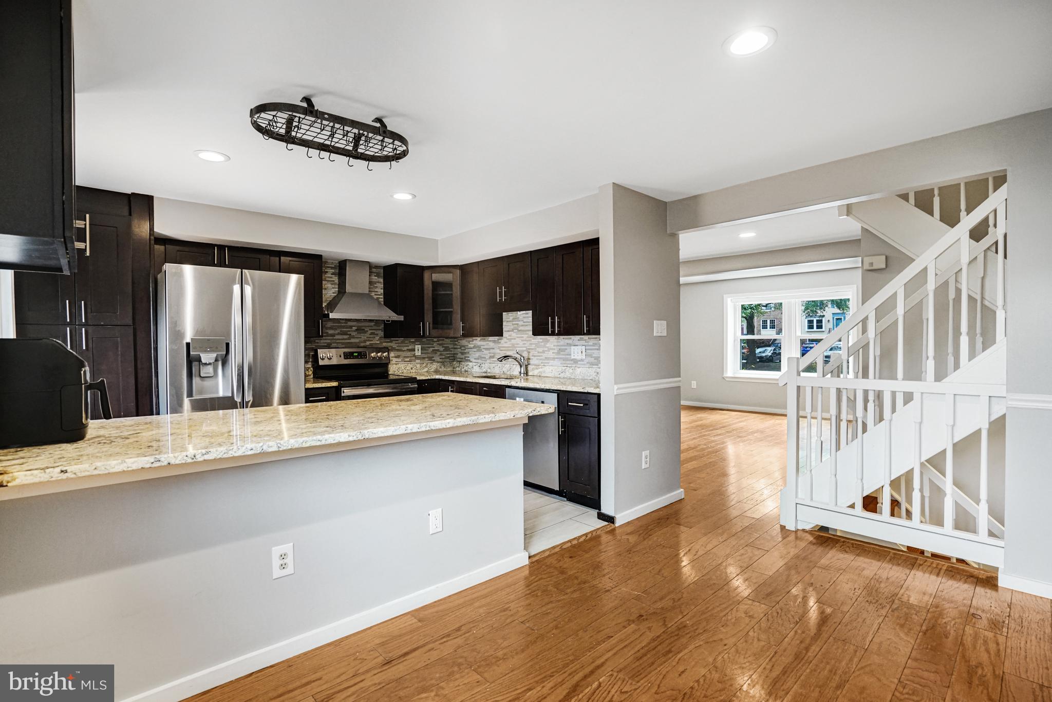 5376 HARBOR COURT DR