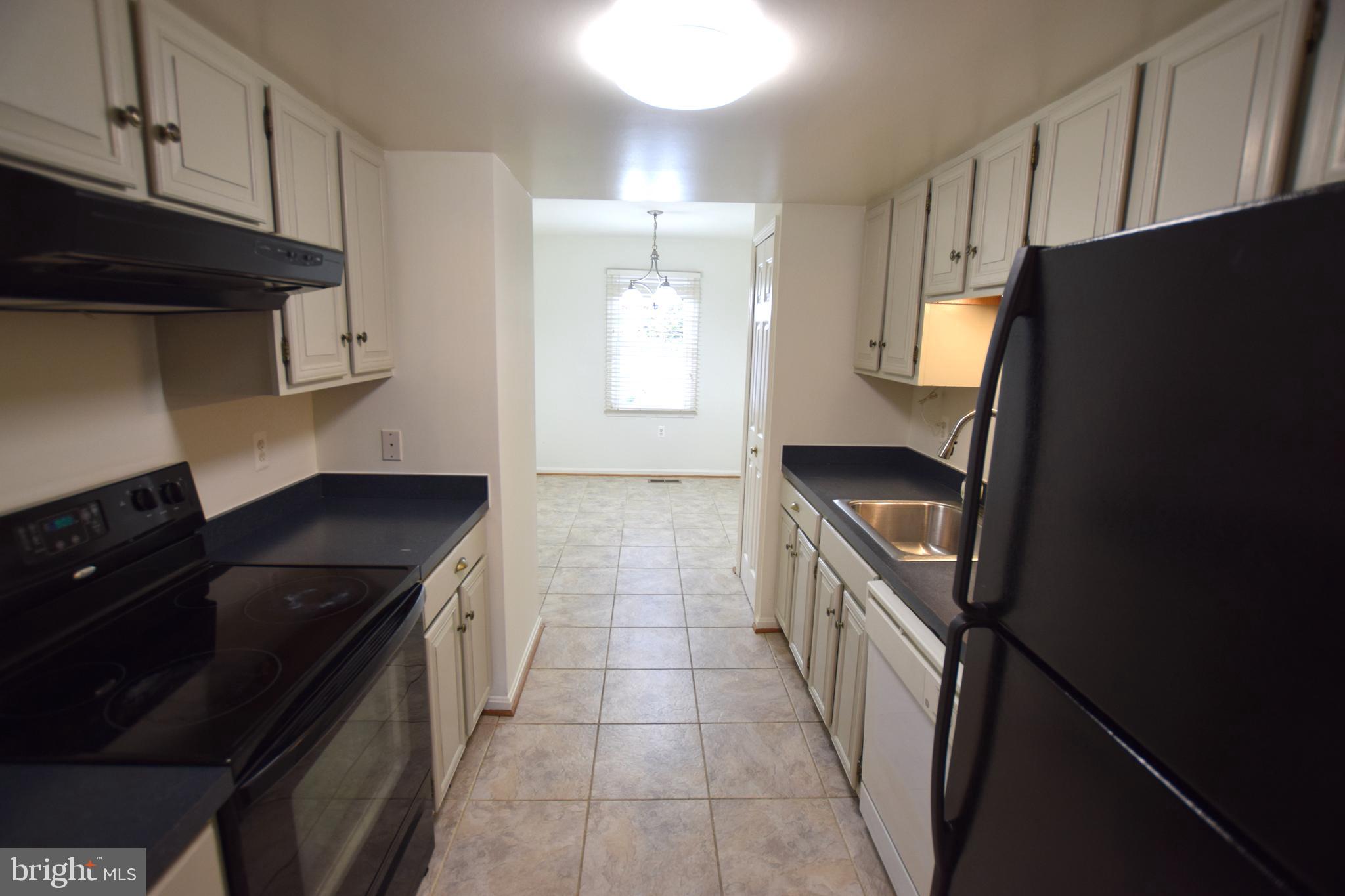 11337 Cromwell Ct