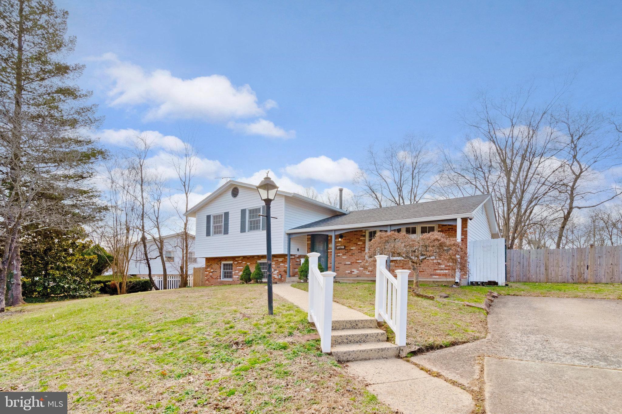 7389 Roxbury Ave