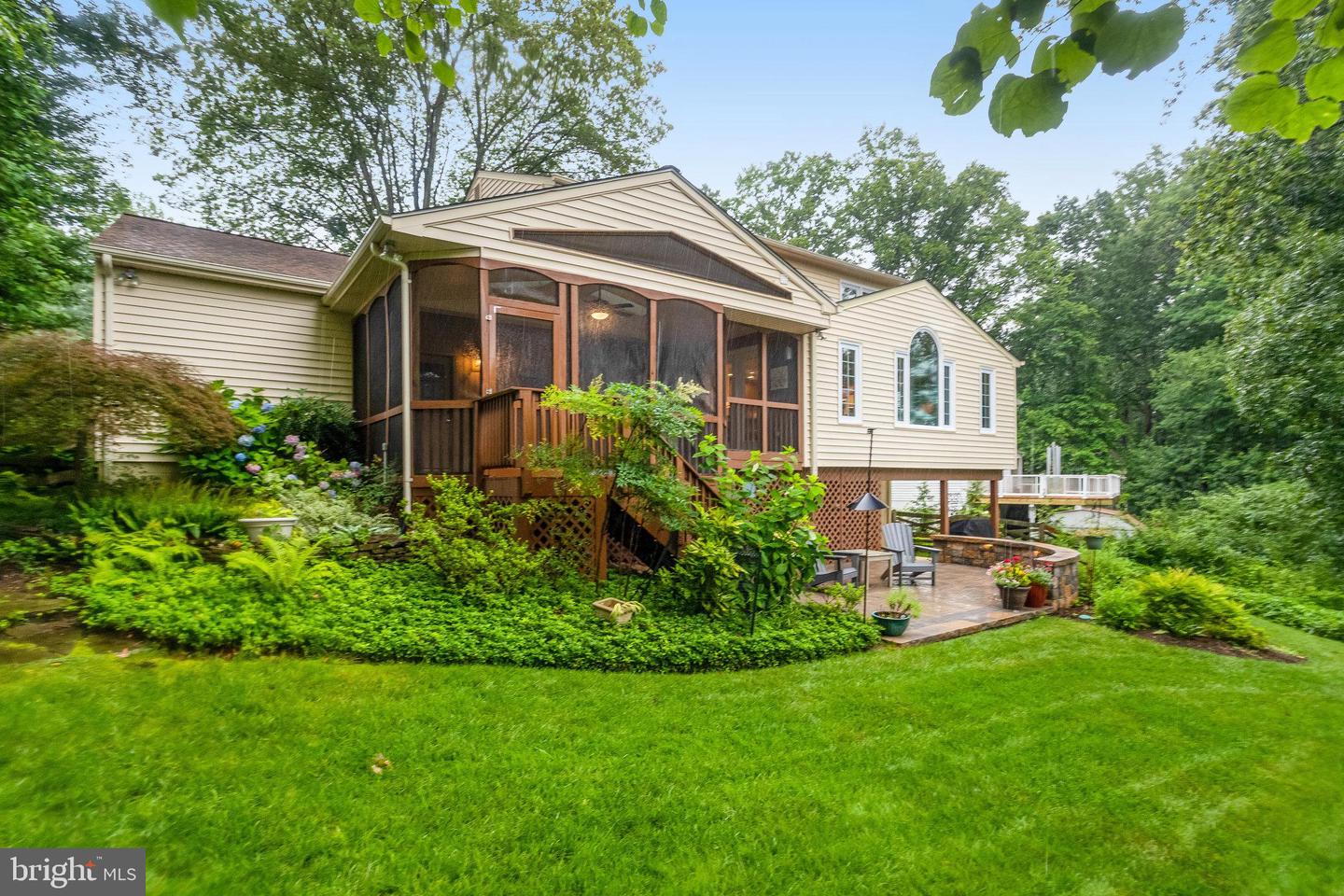 11961 Governors Ct