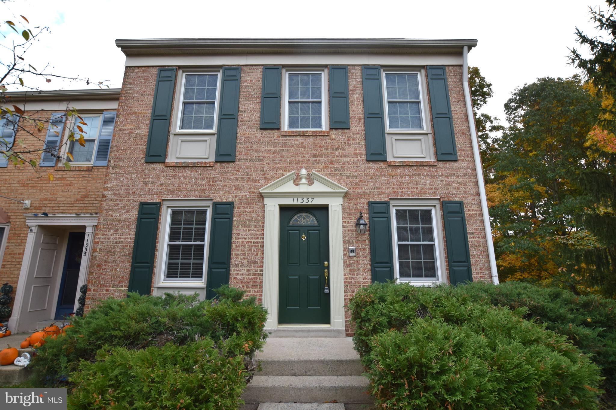 11337 CROMWELL COURT