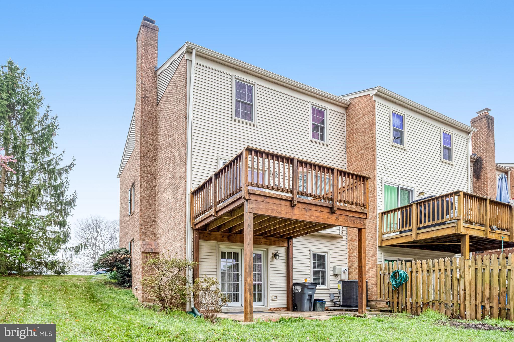 11337 CROMWELL COURT