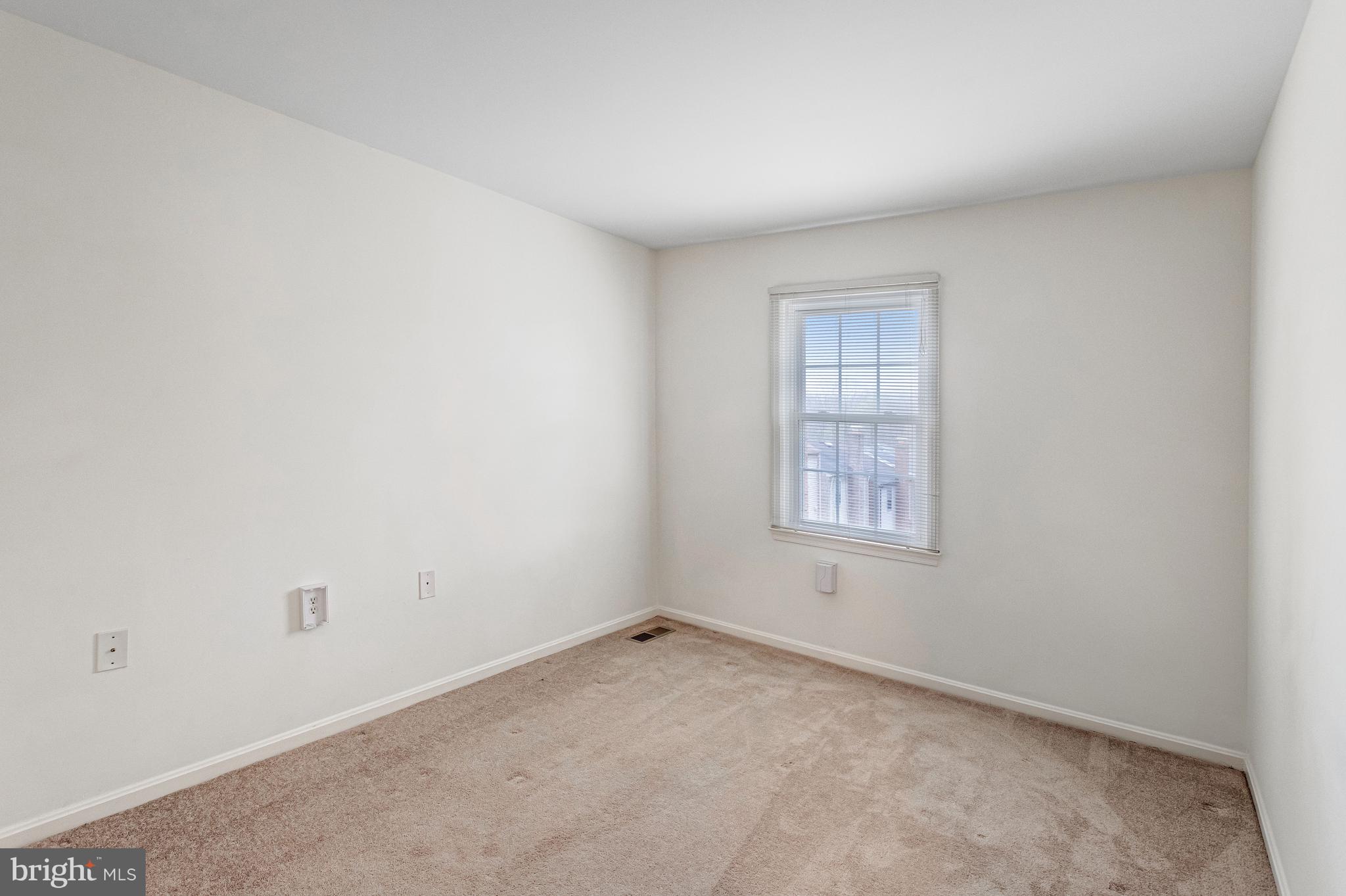 11337 CROMWELL COURT