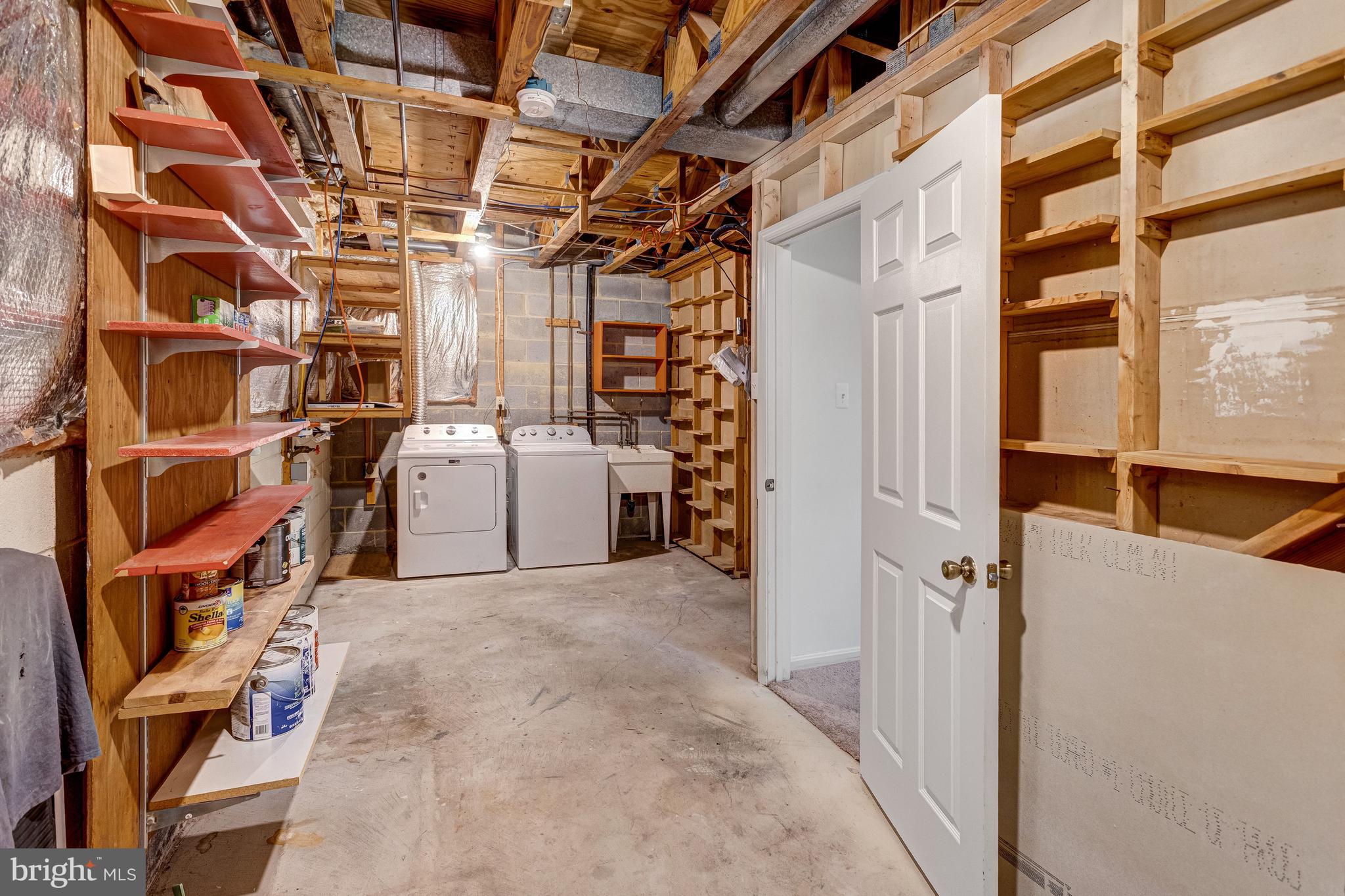 11337 CROMWELL COURT