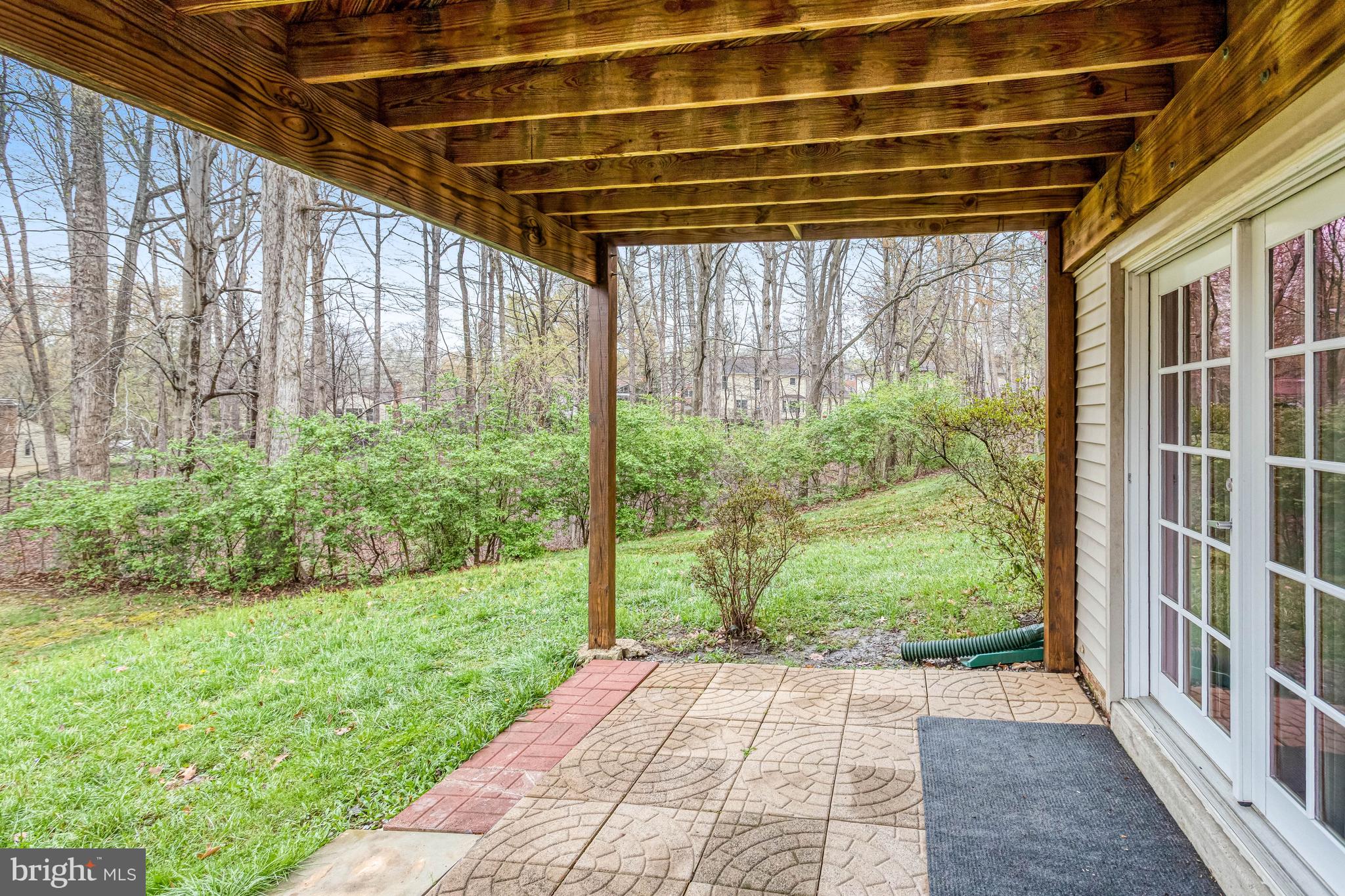 11337 CROMWELL COURT