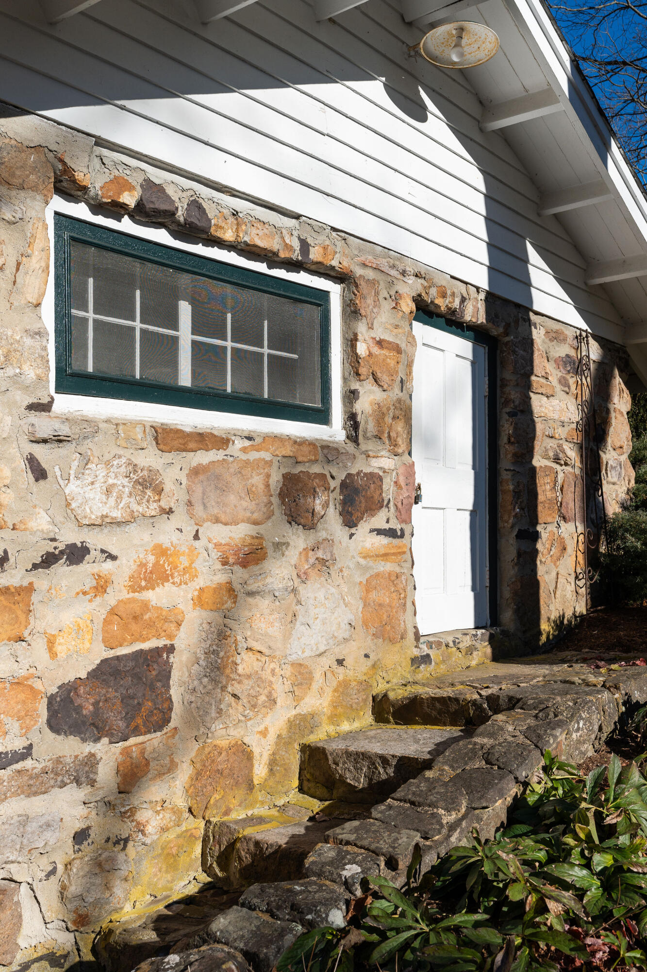 10772 Sam Snead Highway