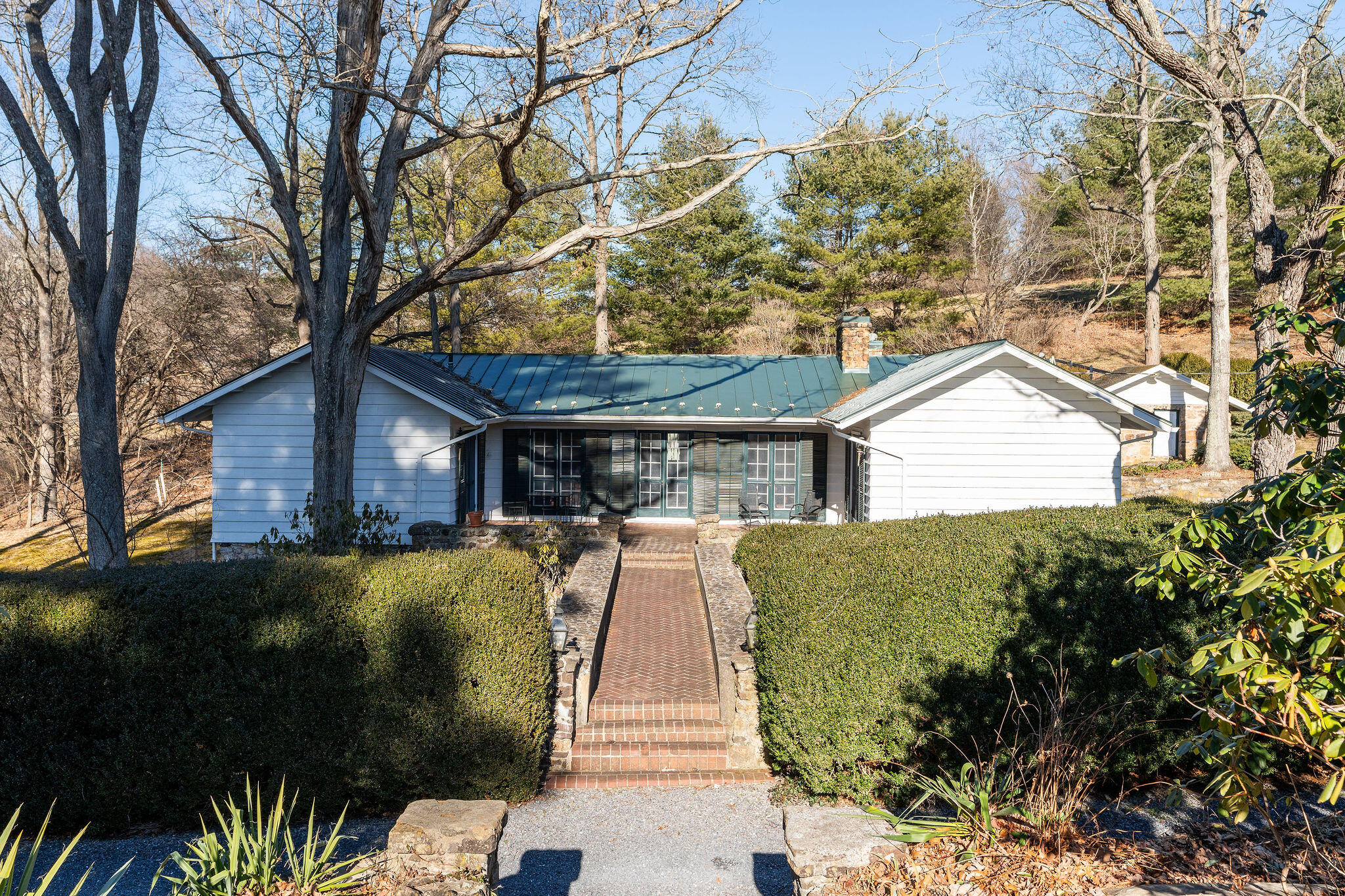 10772 Sam Snead Highway