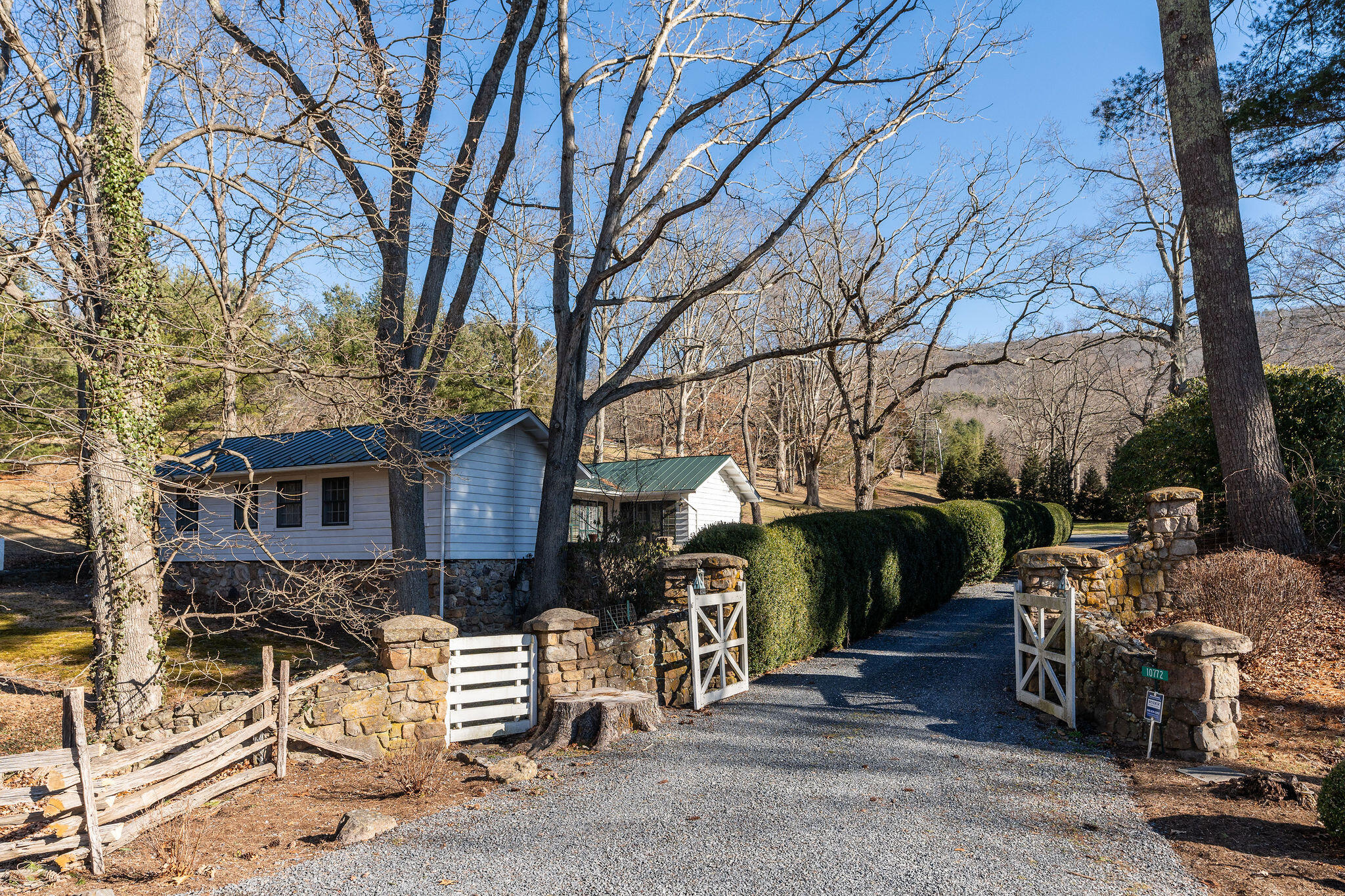 10772 Sam Snead Highway