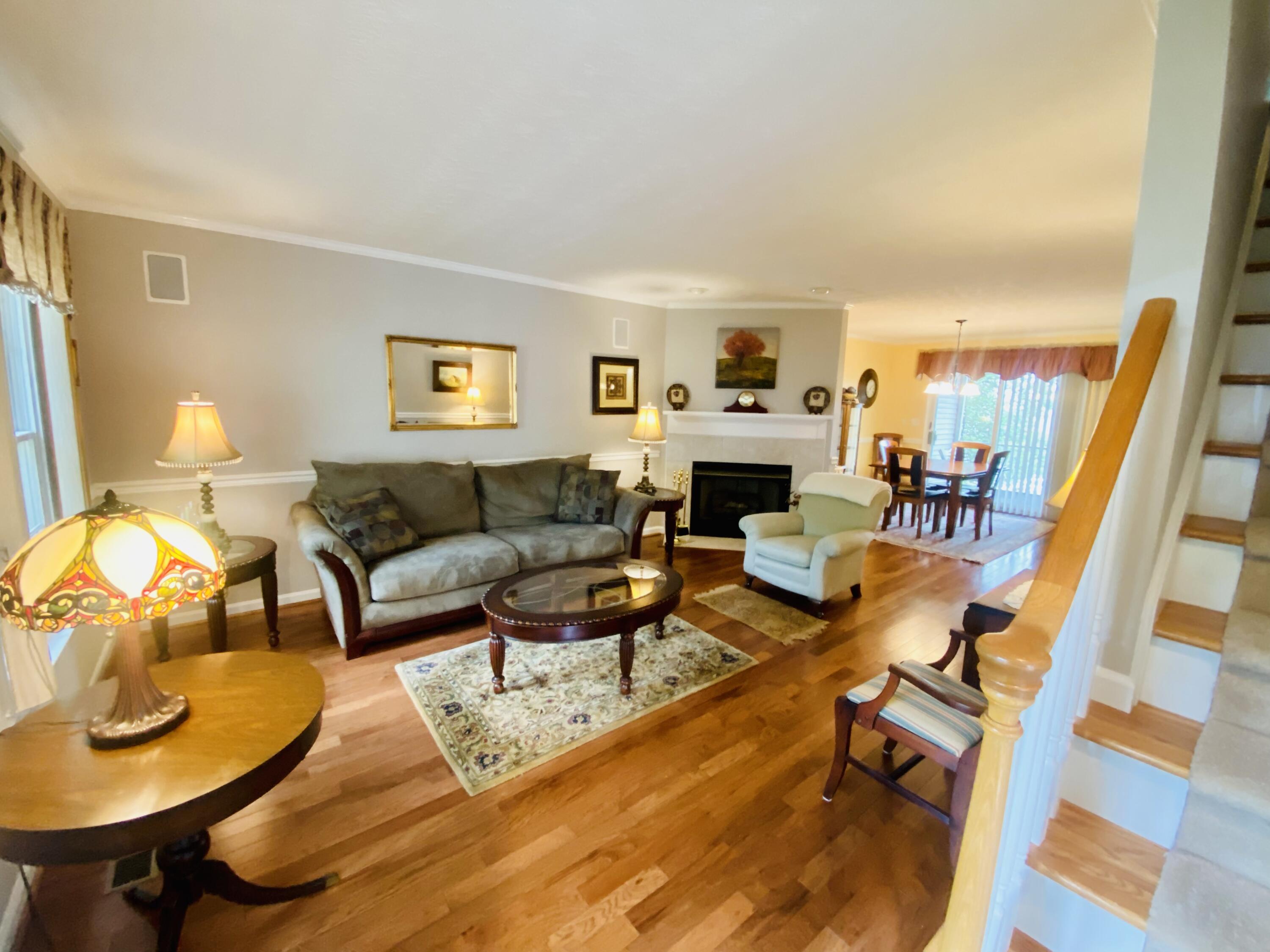 255 Emerald Dr