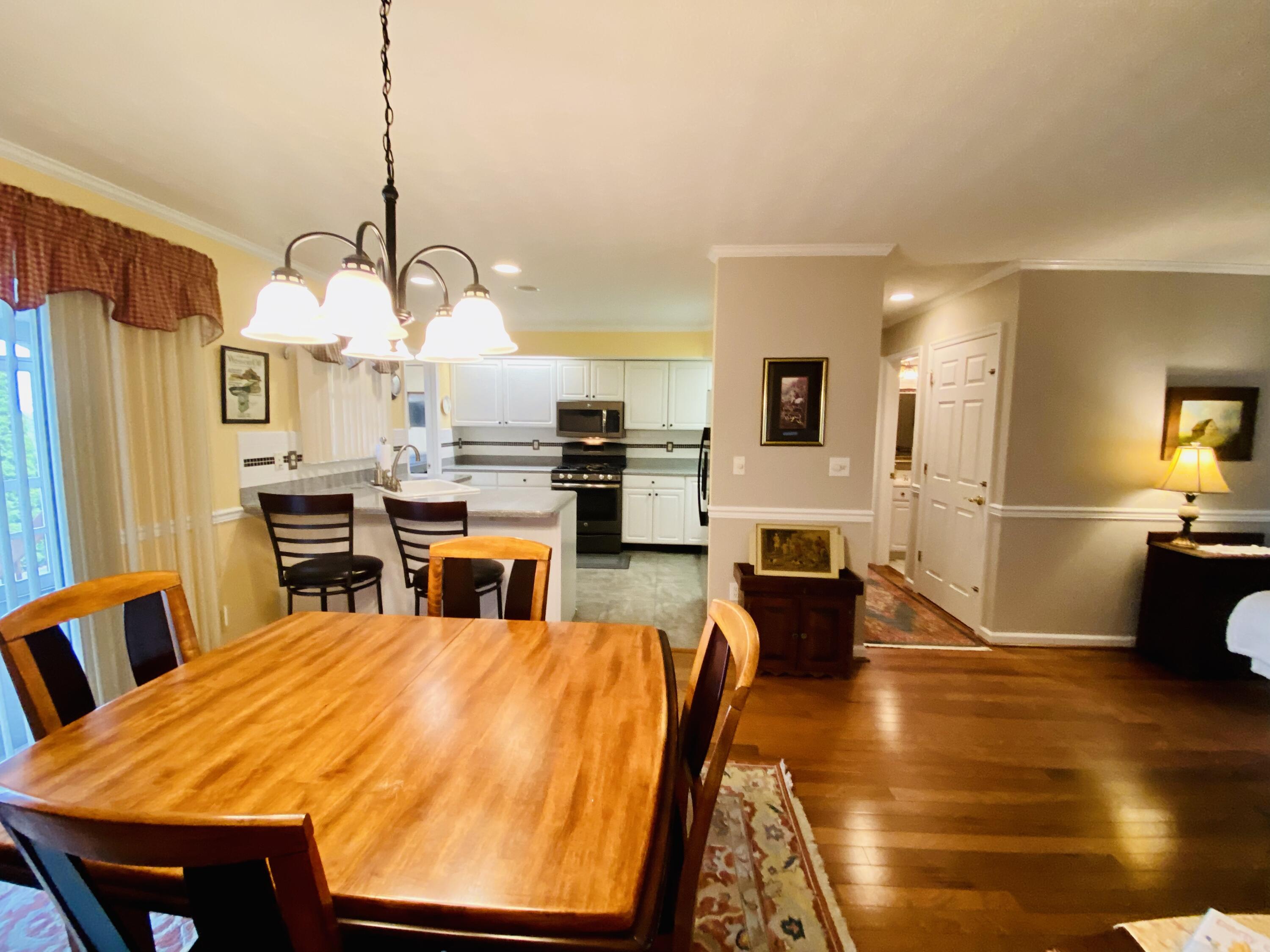 255 Emerald Dr