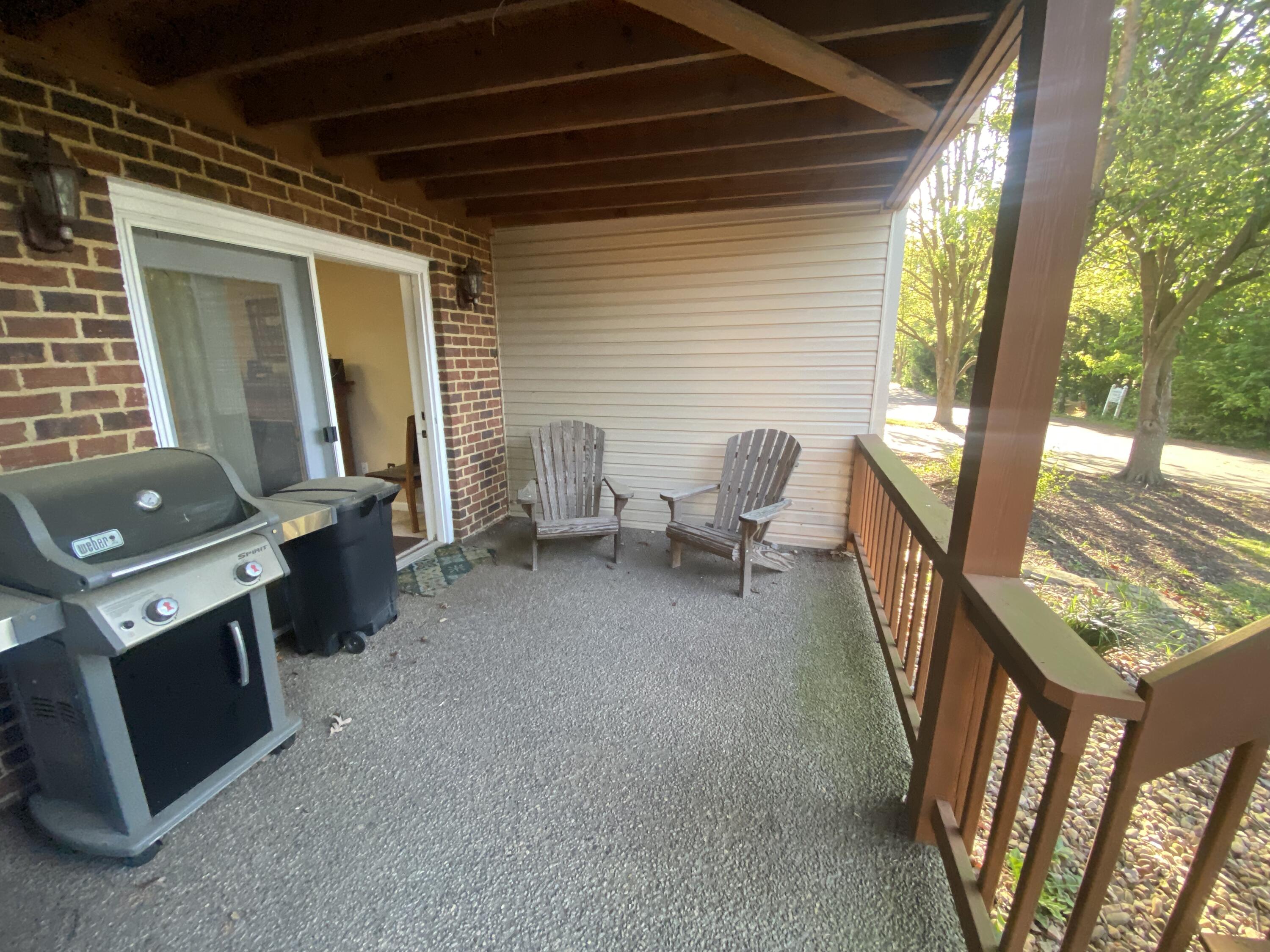 255 Emerald Dr