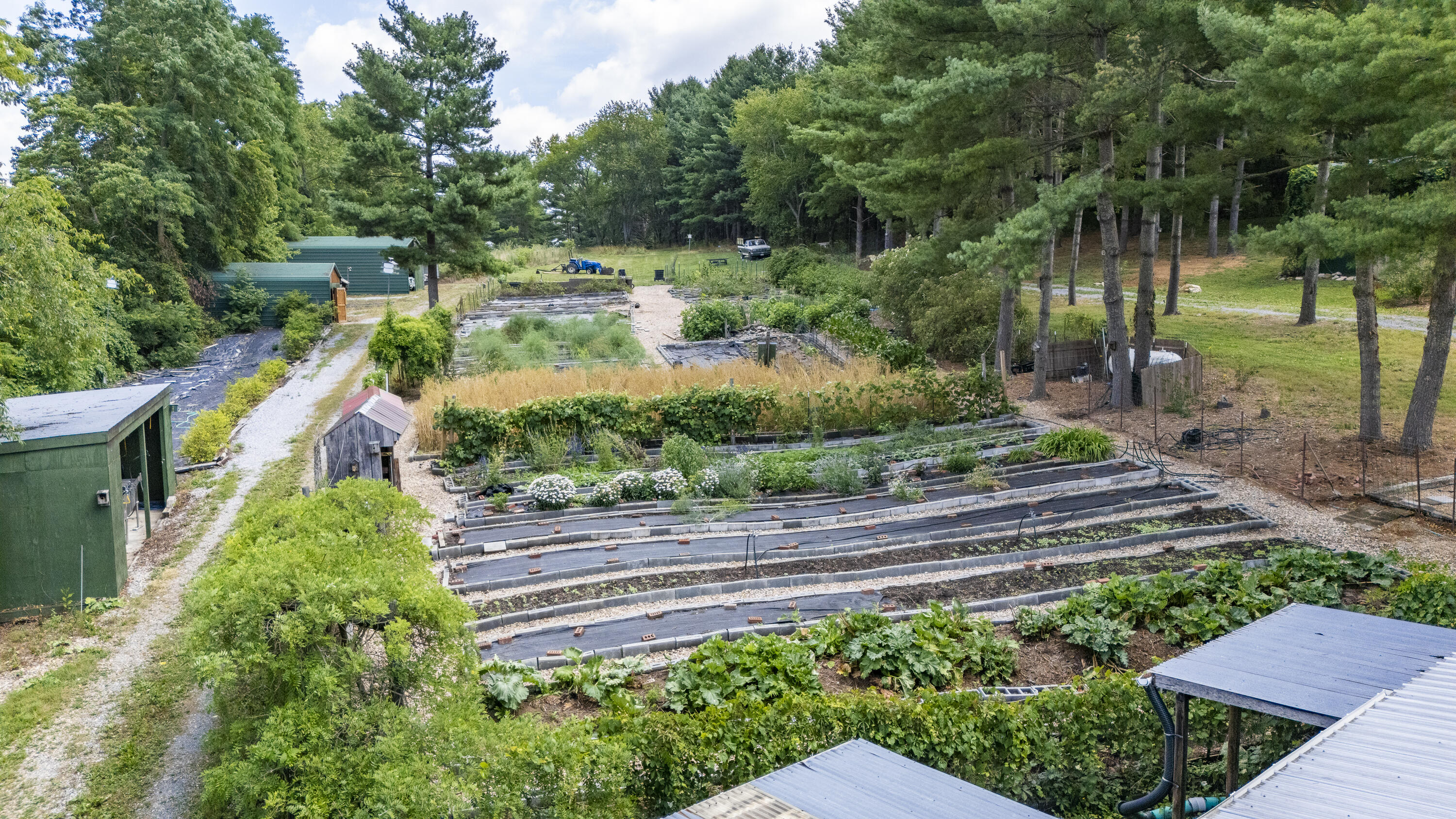 801 Broadhead School Rd