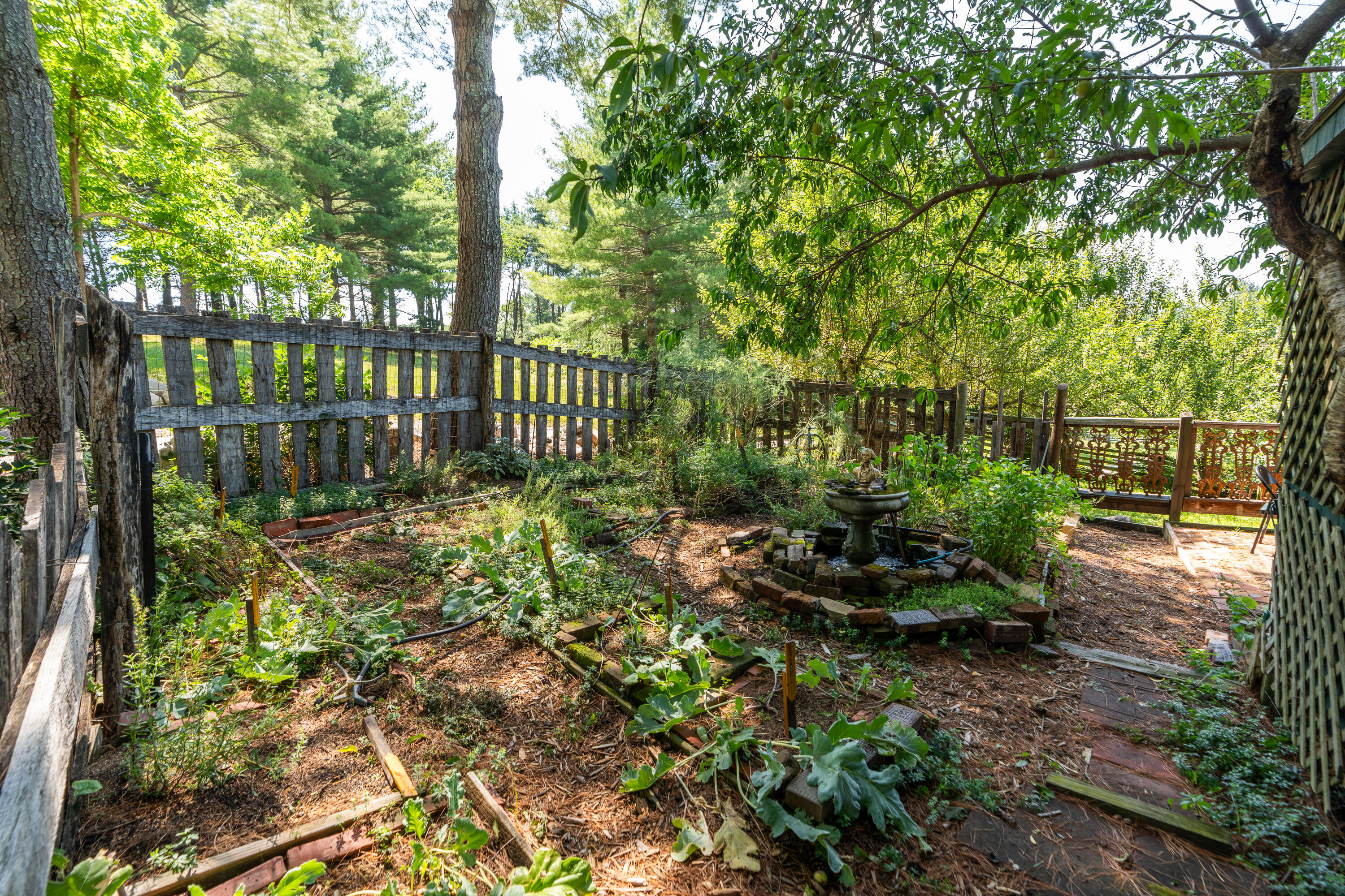 801 Broadhead School Rd