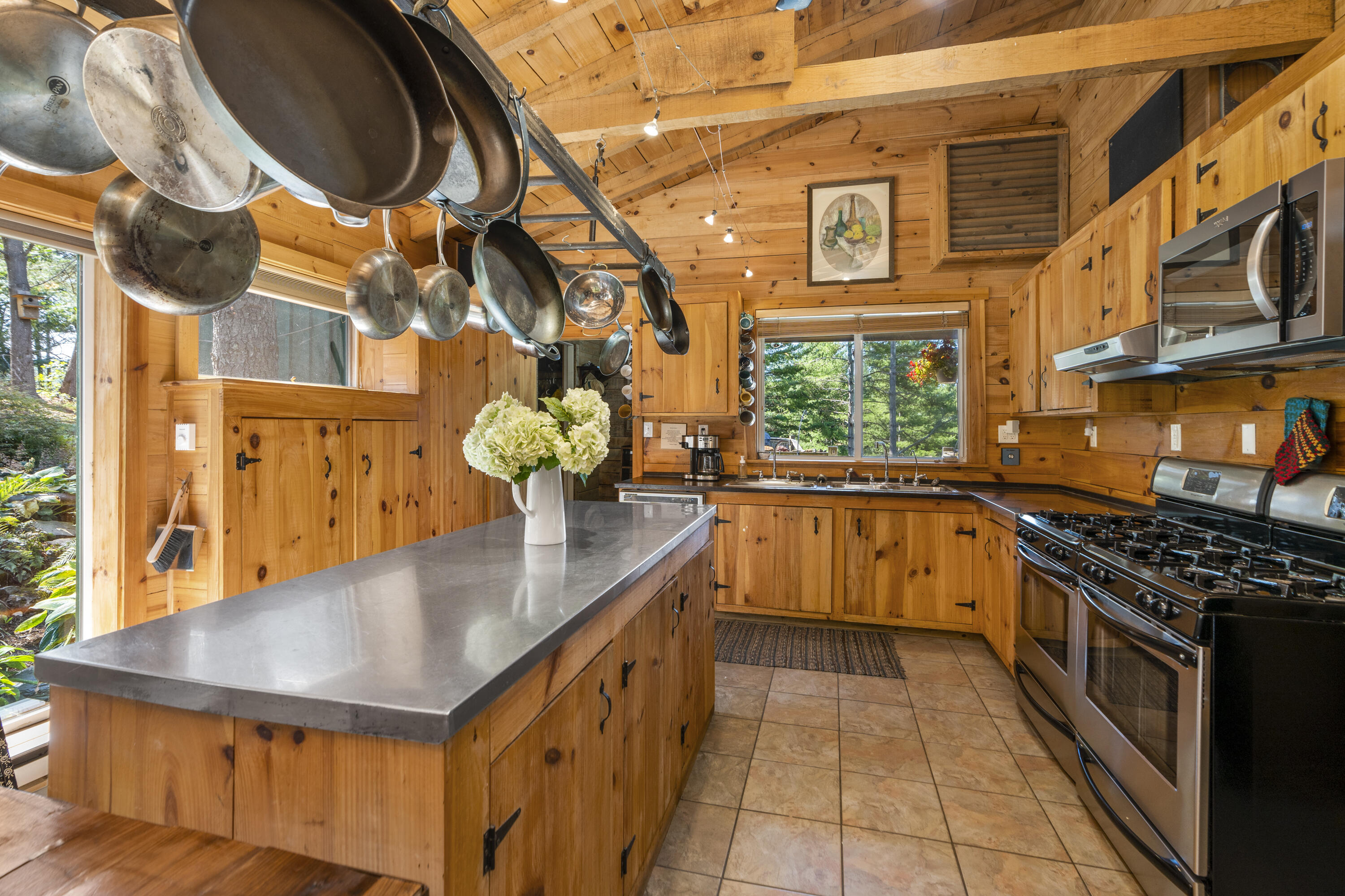 801 Broadhead School Rd