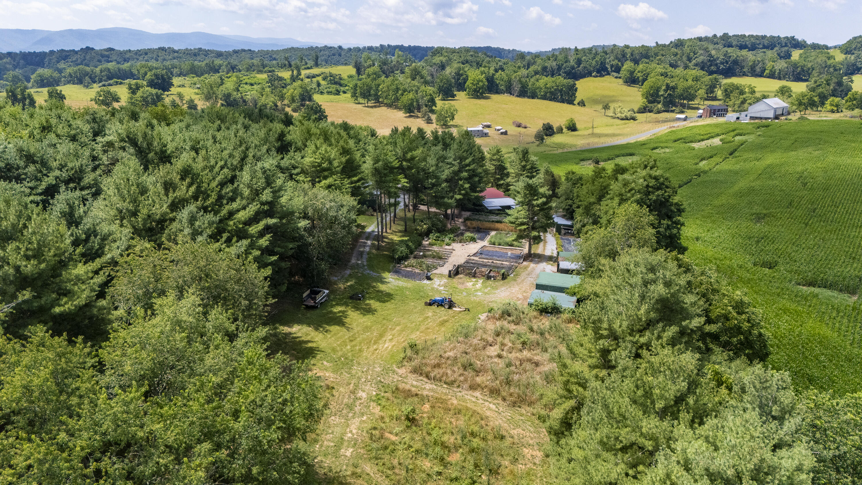 801 Broadhead School Rd